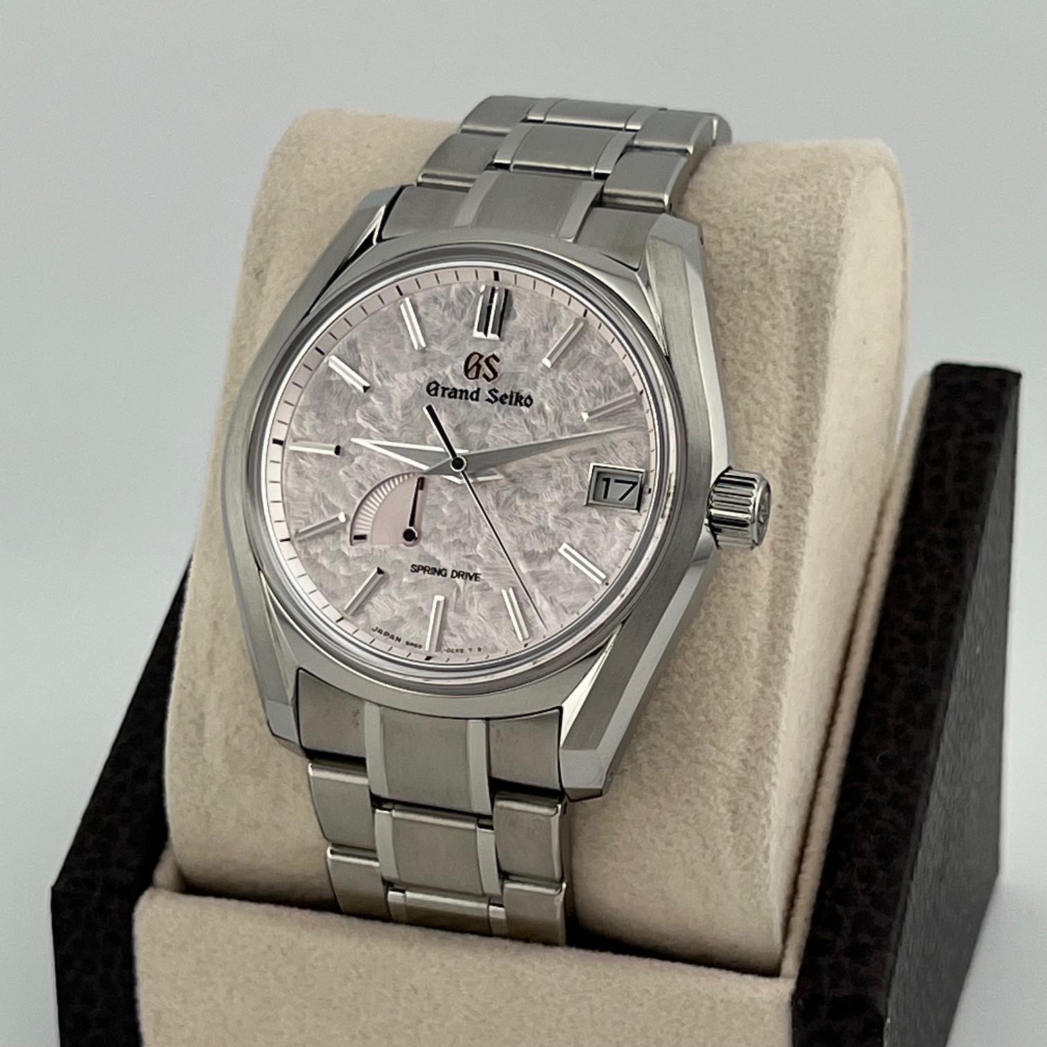 Grand Seiko Heritage Collection Shunbun Pink Spring Drive SBGA413 40mm Box Papier im Zustand „Gut“ im Angebot in San Diego, CA