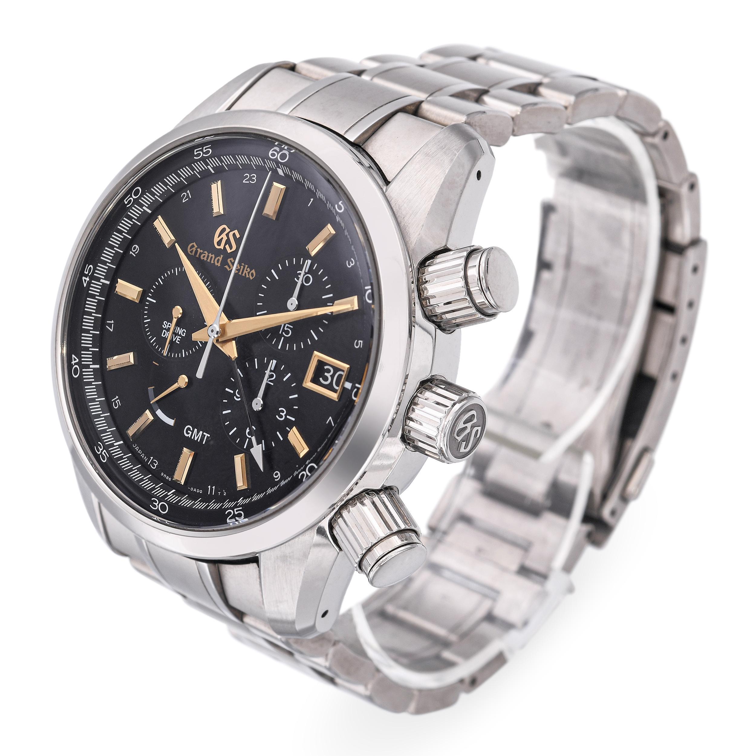 This Grand Seiko Spring Drive Chronograph Ref. 9R86-0AC0 is crafted in lightweight high-intensity titanium, offering both durability and comfort on the wrist. Measuring 43.5mm, the case houses Grand Seiko’s renowned Spring Drive Caliber 9R86,
