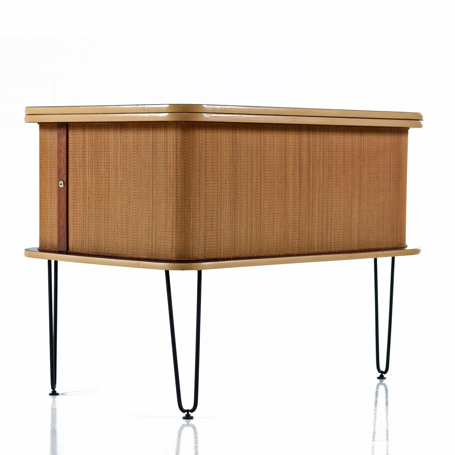 Mid-Century Modern Grand Server Biomorphic Expandable Black Laminate Slide-Open Top Bar, 1960s