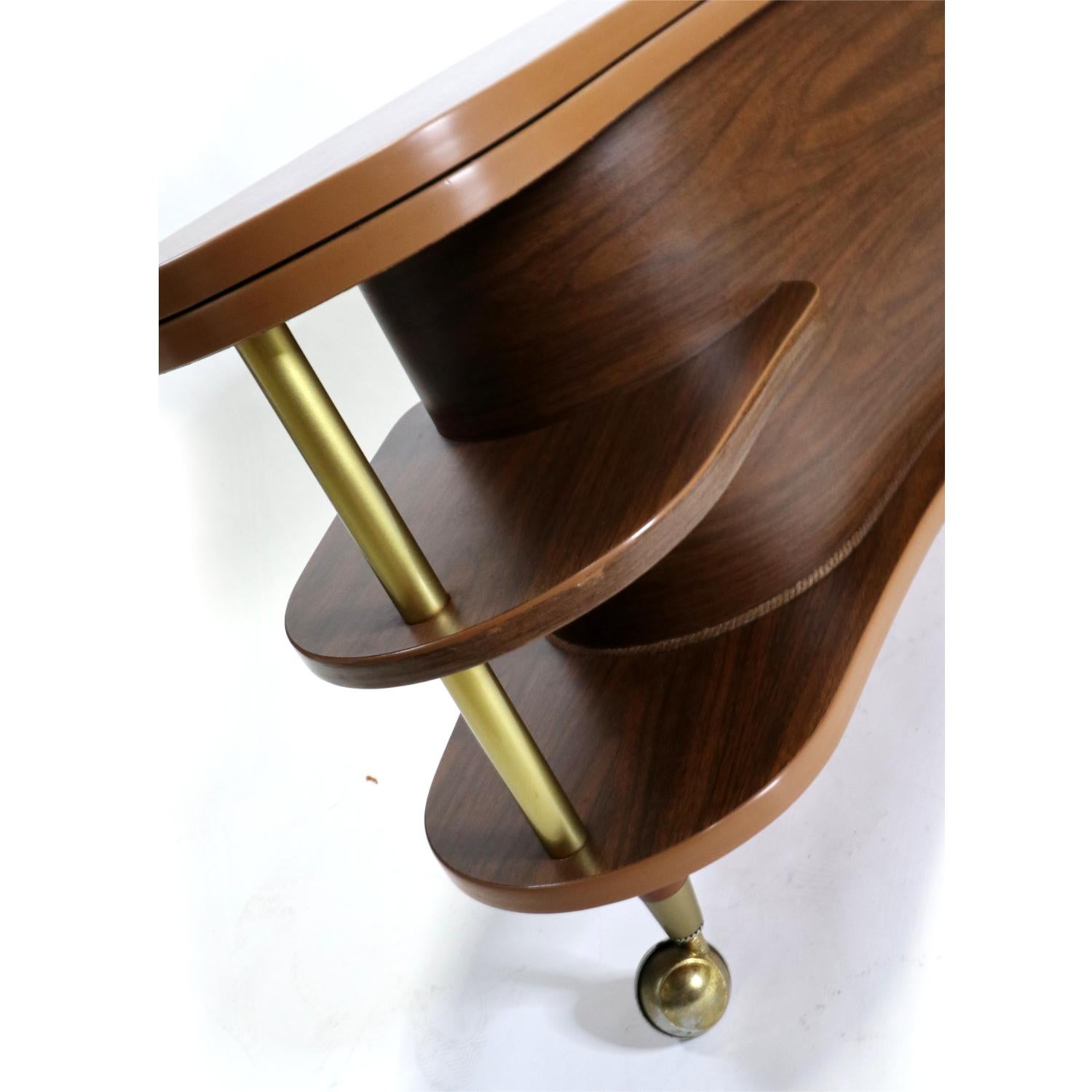 Grand Server Boomerang Kidney Shaped Walnut Coffee Table Bar Cabinet In Excellent Condition In Chattanooga, TN