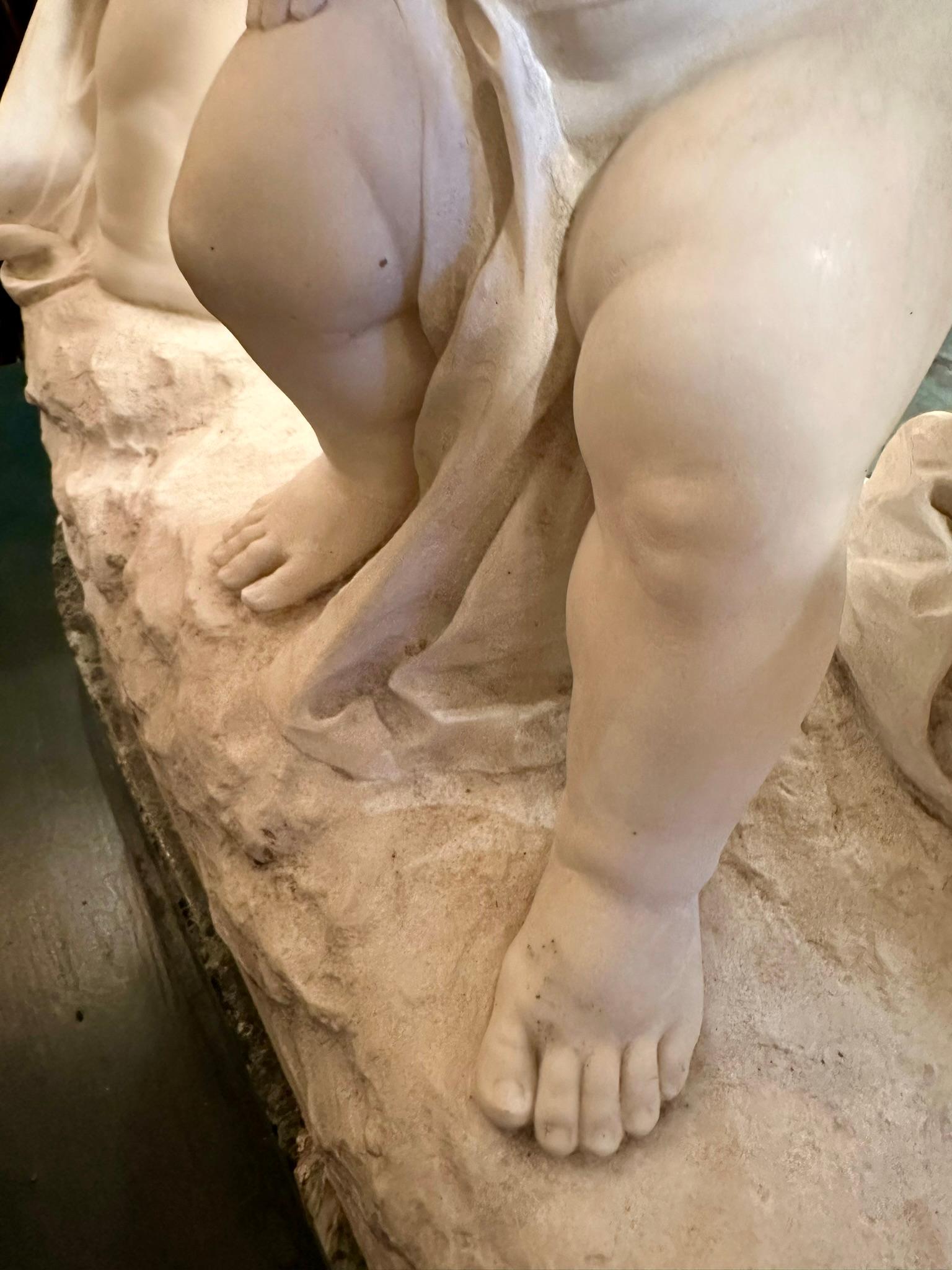 Jardiniere en marbre de Carrare de la Belle Époque Circa 1890-1900 en vente 6