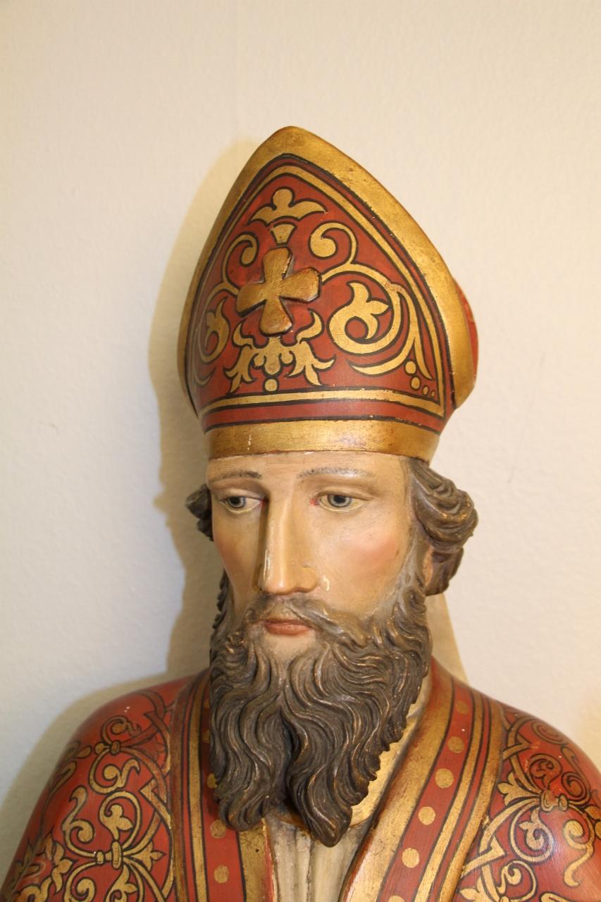 Large painted wooden statue of St. Nicholas, early nineteenth time a few minor wear and shortages reported by the time missed four fingers superb quality of hinge, large size.