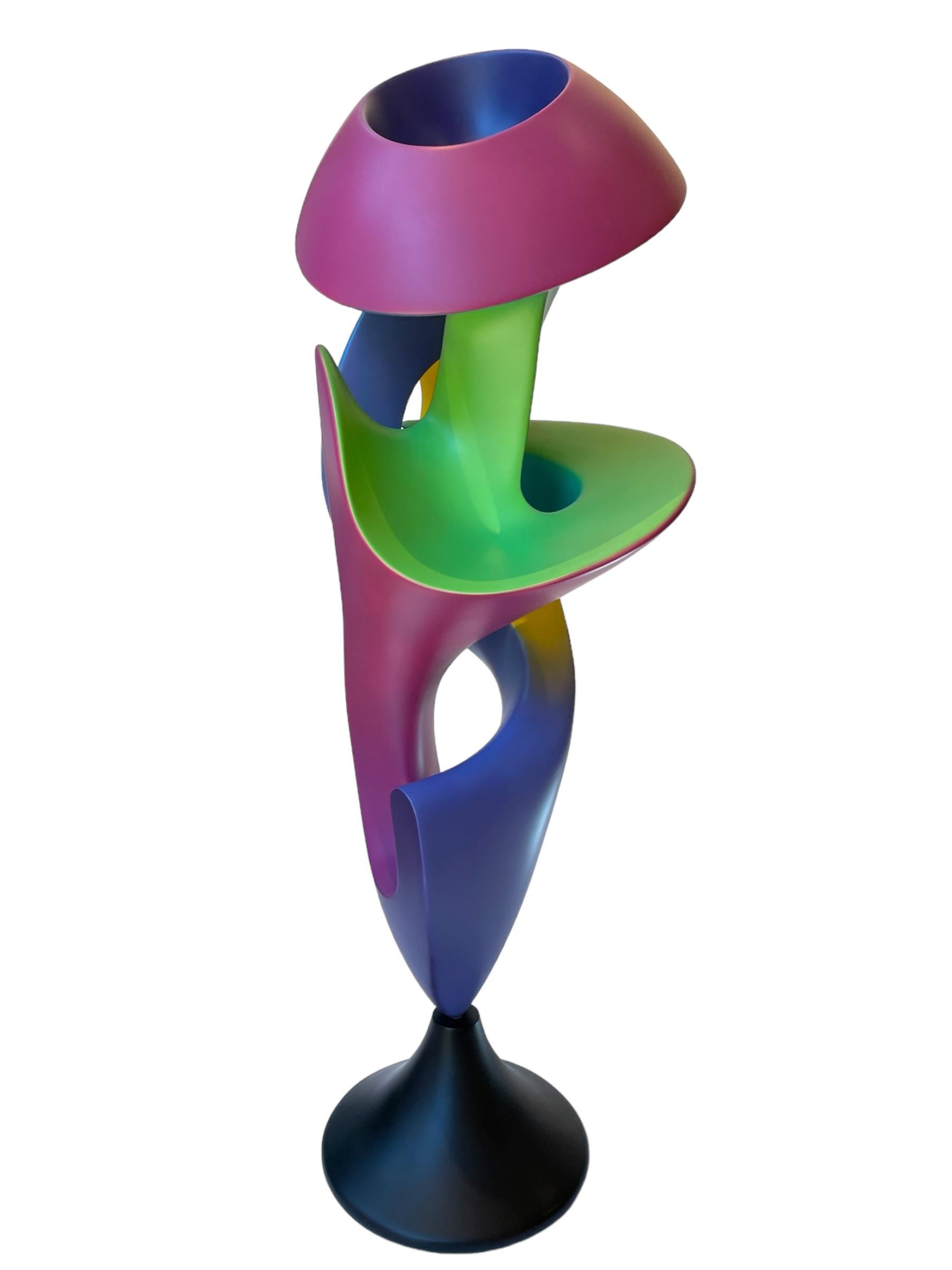 Grande talismano, scultura astratta, forma geometrica intrecciata dai colori vivaci In condizioni ottime in vendita a Chicago, IL