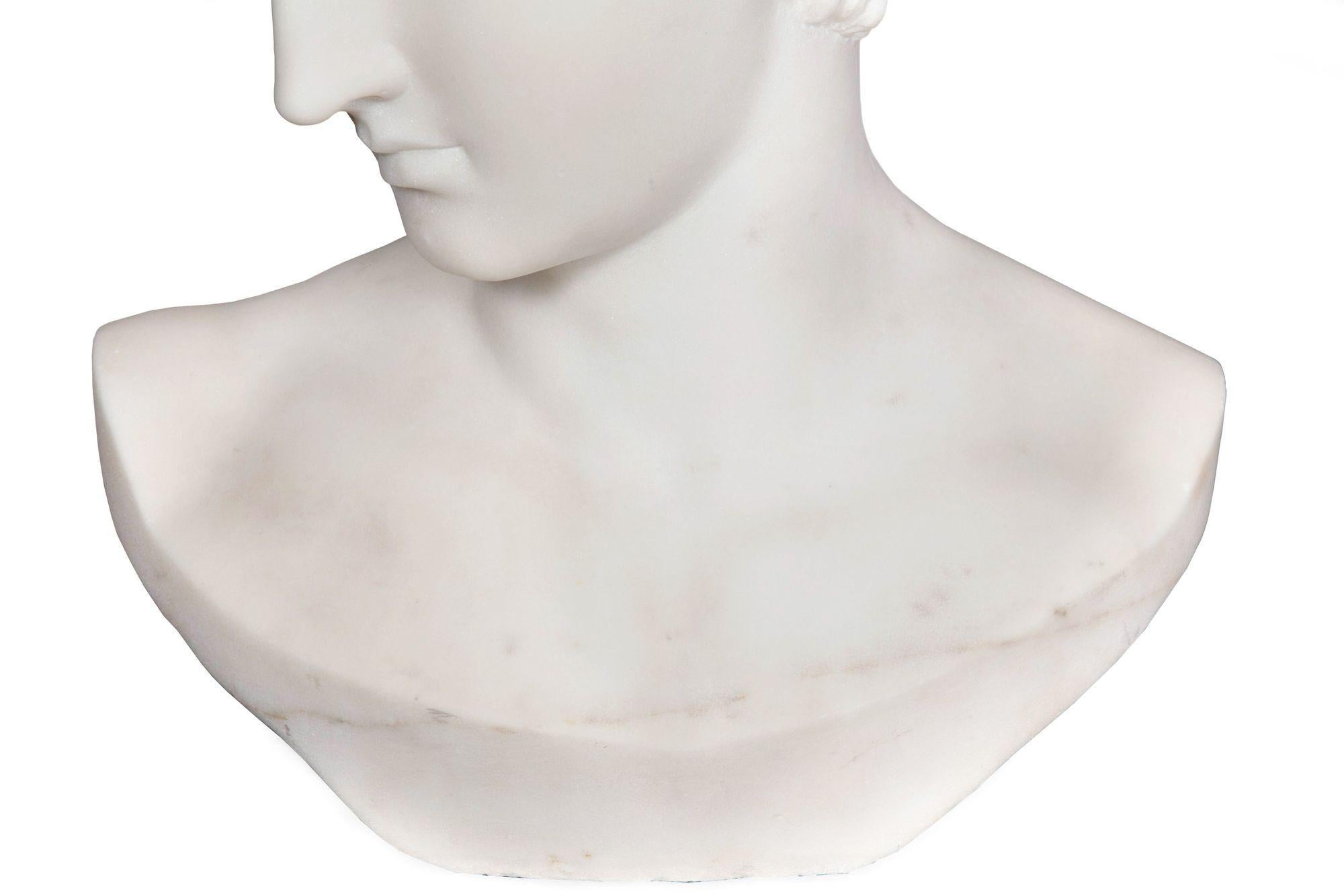 Busto in marmo Grand Tour del XIX secolo di Antinoo come Ermes di Pugi in vendita 2
