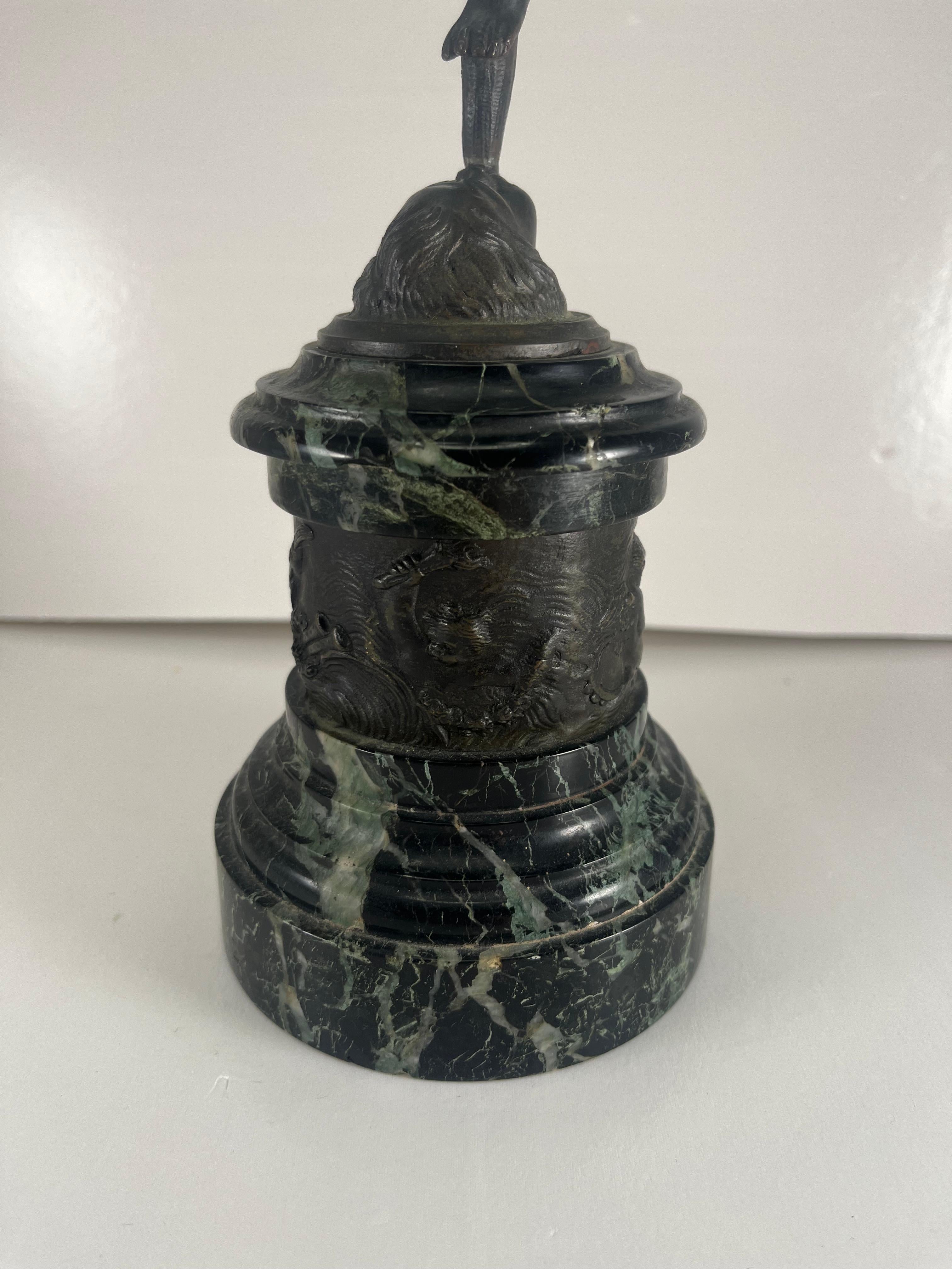 Grand Tour del XIX secolo Bronzo al mercurio su base di marmo e bronzo in vendita 6