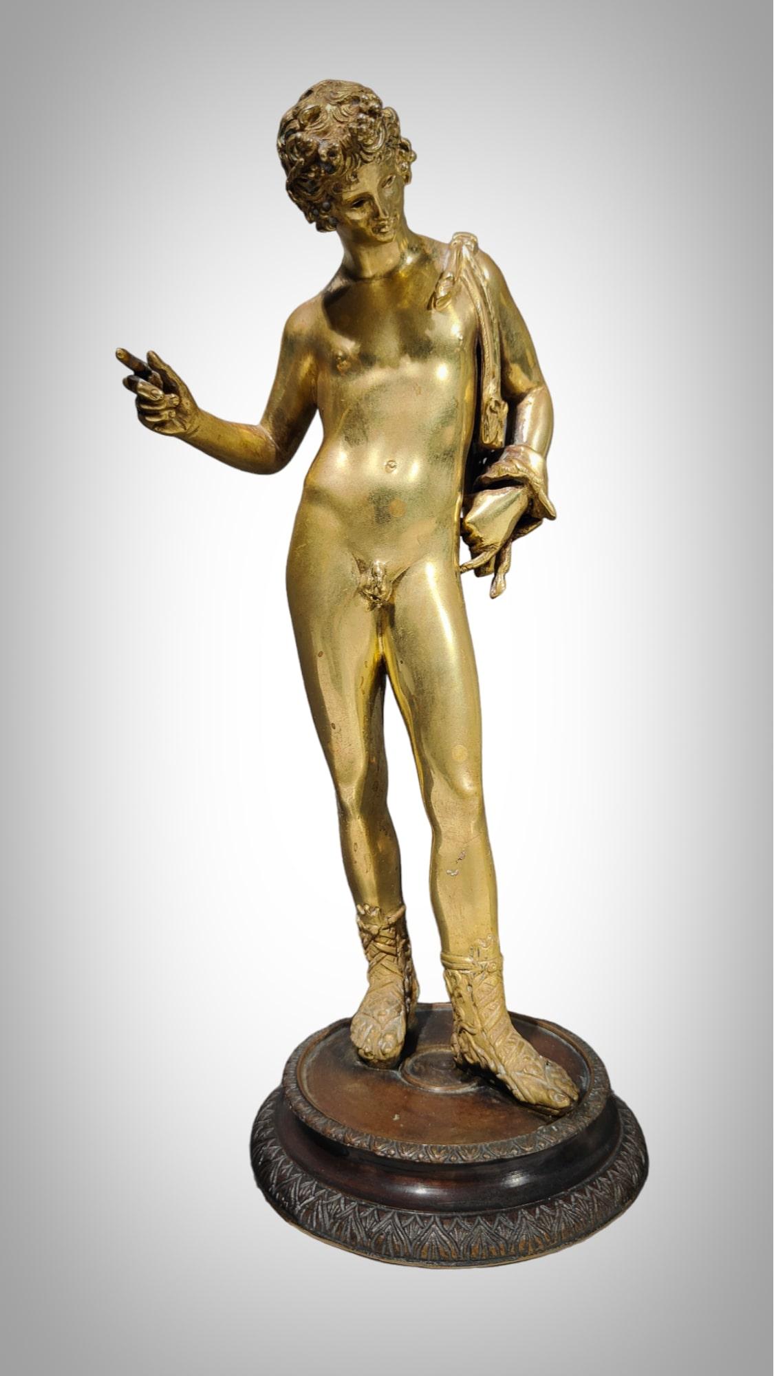 Grand Tour, 19th Century Narcissus Sculpture
Elegant gilded bronze sculpture of Narcisso. In excellent condition. Date from the beginning of the 20th century. His eyes are open. Measurements: 30 cm high and 10 cm in diameter