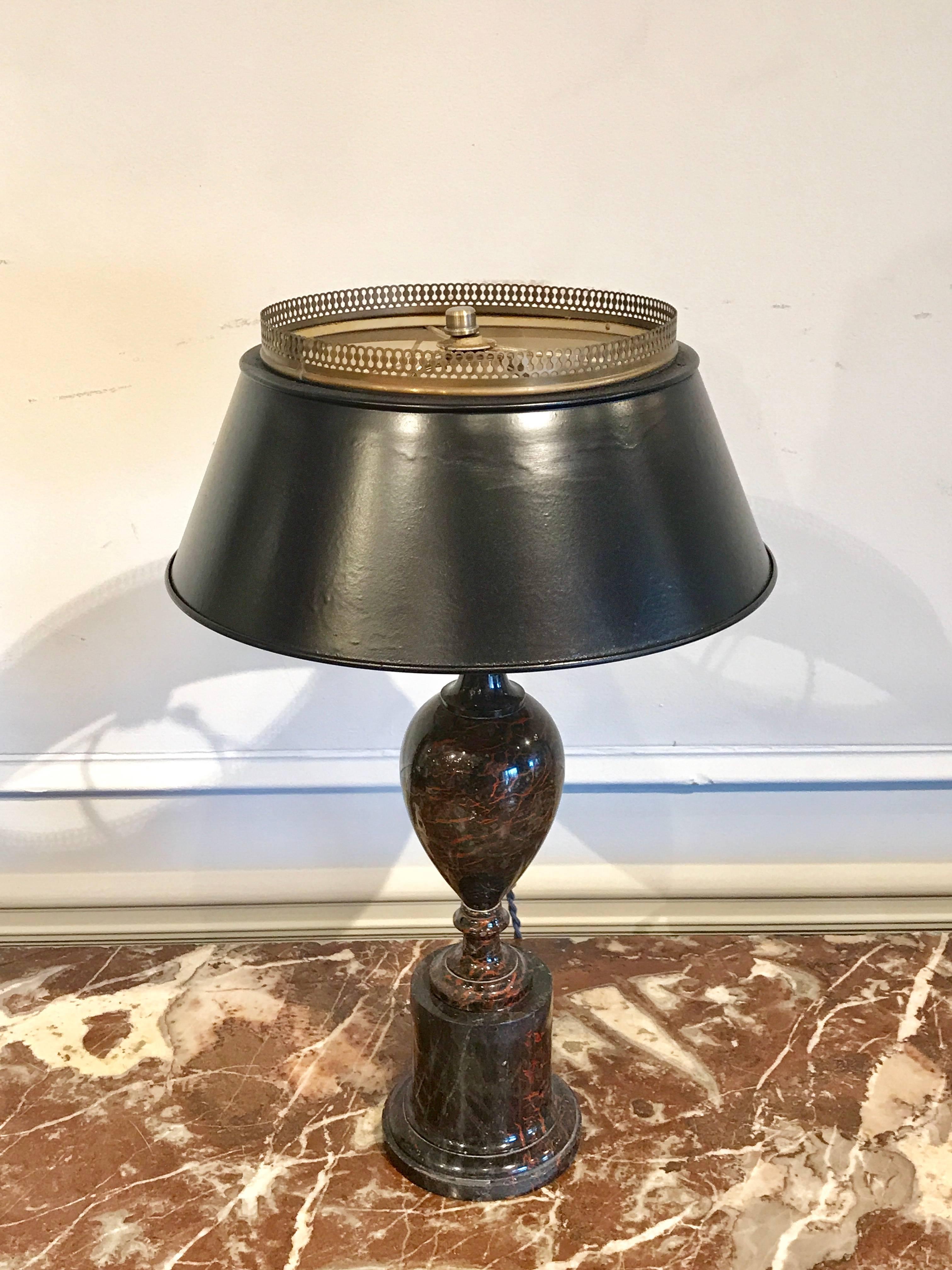 Grand Tour Bloodstone Marble Bouillotte Lamp For Sale 5