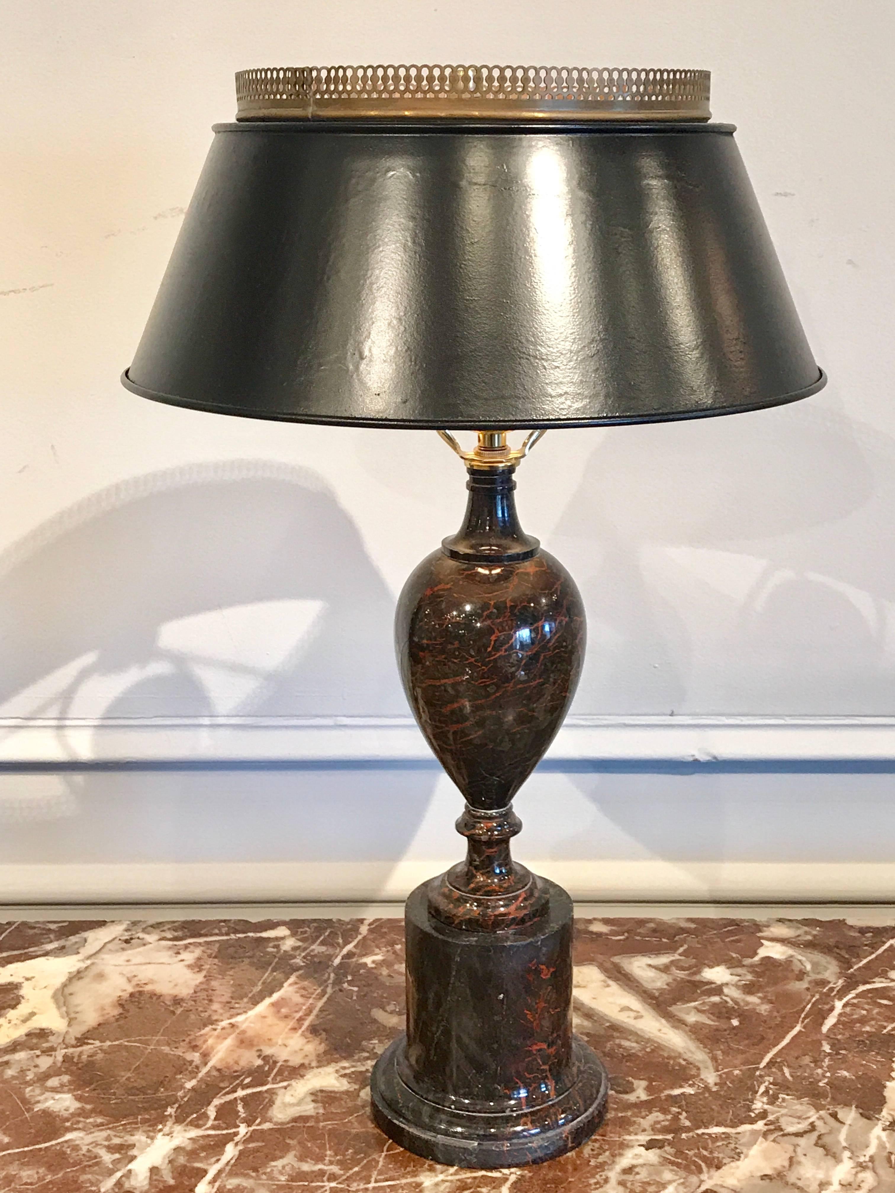 Grand Tour Bloodstone Marble Bouillotte Lamp For Sale 4
