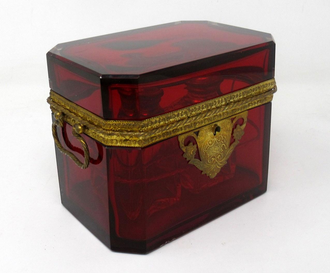 Grand Tour Bohemian Crystal Gilt Bronze Cranberry Glass Scent Bottle Casket Box In Good Condition In Dublin, Ireland