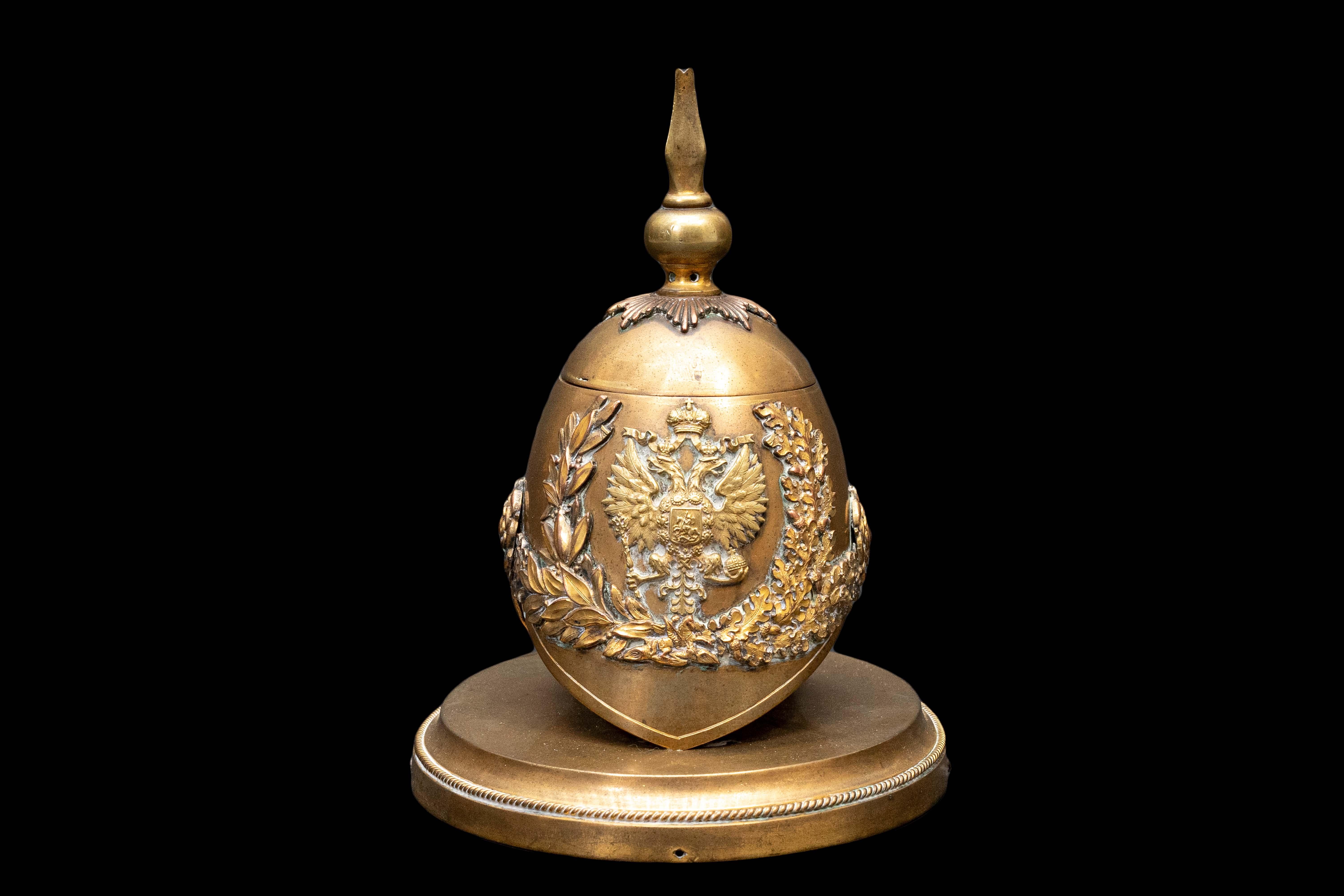 19th Century Grand Tour Imperial Austrian helmet inkwell.

Apparently unmarked. Dimensions: H 8