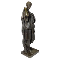 Scultura classica in bronzo Grand Tour - Diane di Gabii, firmata sulla base