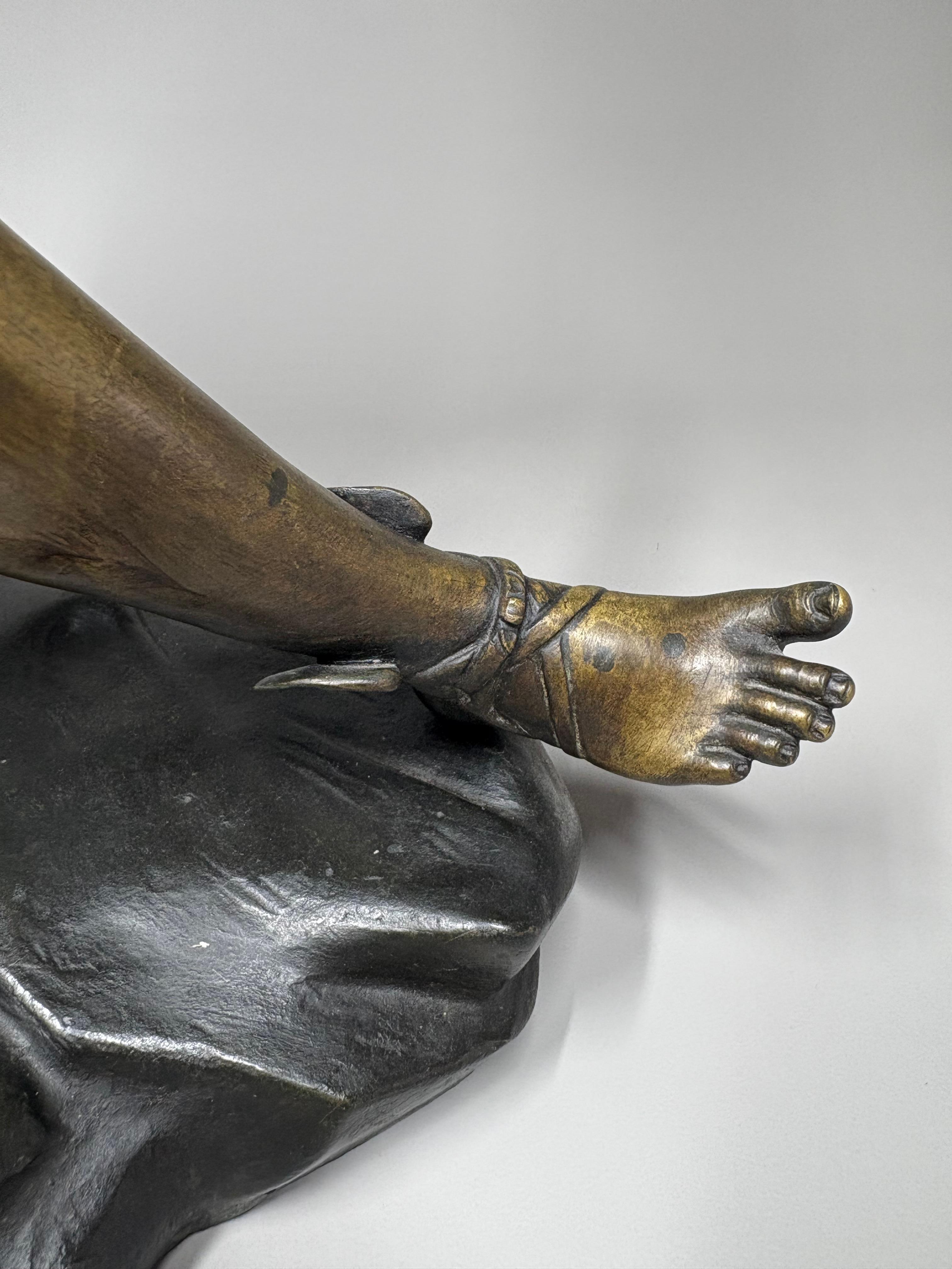 Figura in bronzo Grand Tour di Hermes seduto secondo l'Antico in vendita 5