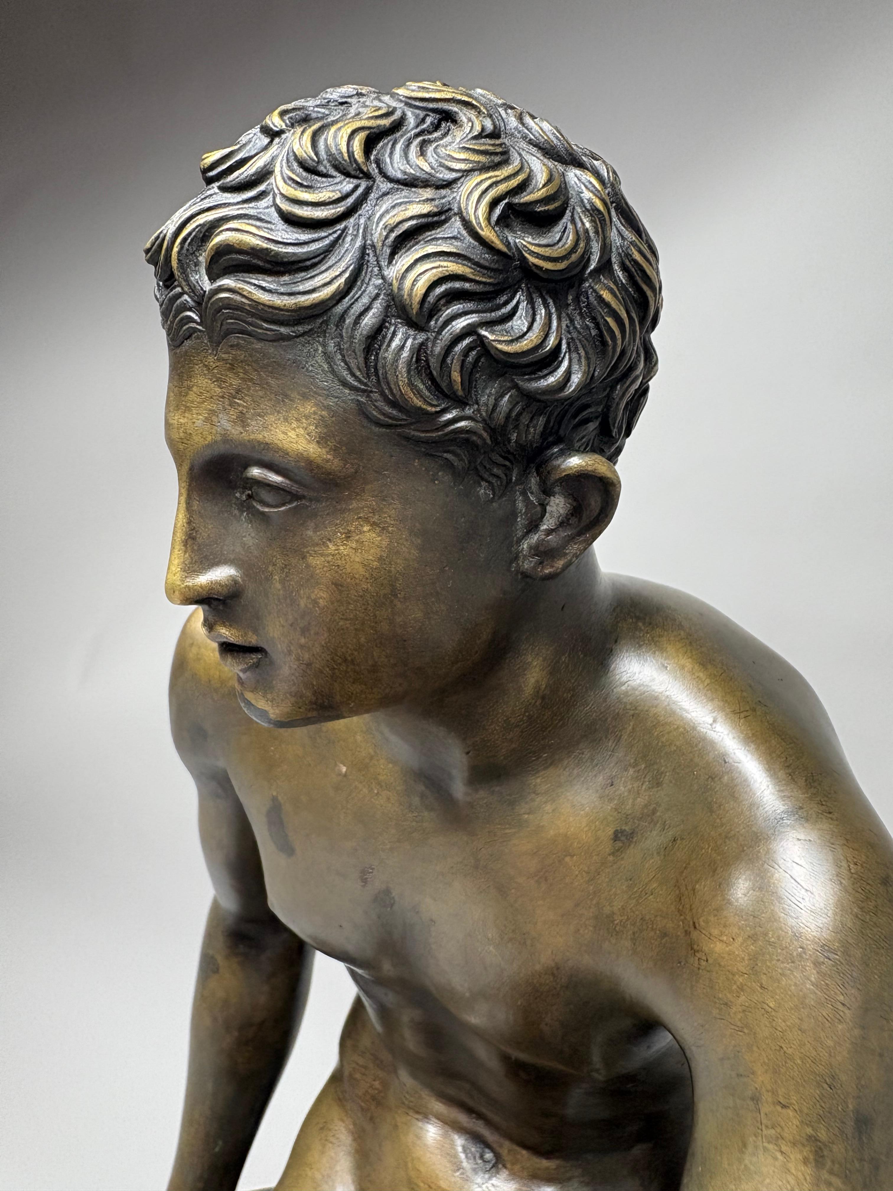 Figura in bronzo Grand Tour di Hermes seduto secondo l'Antico in vendita 8