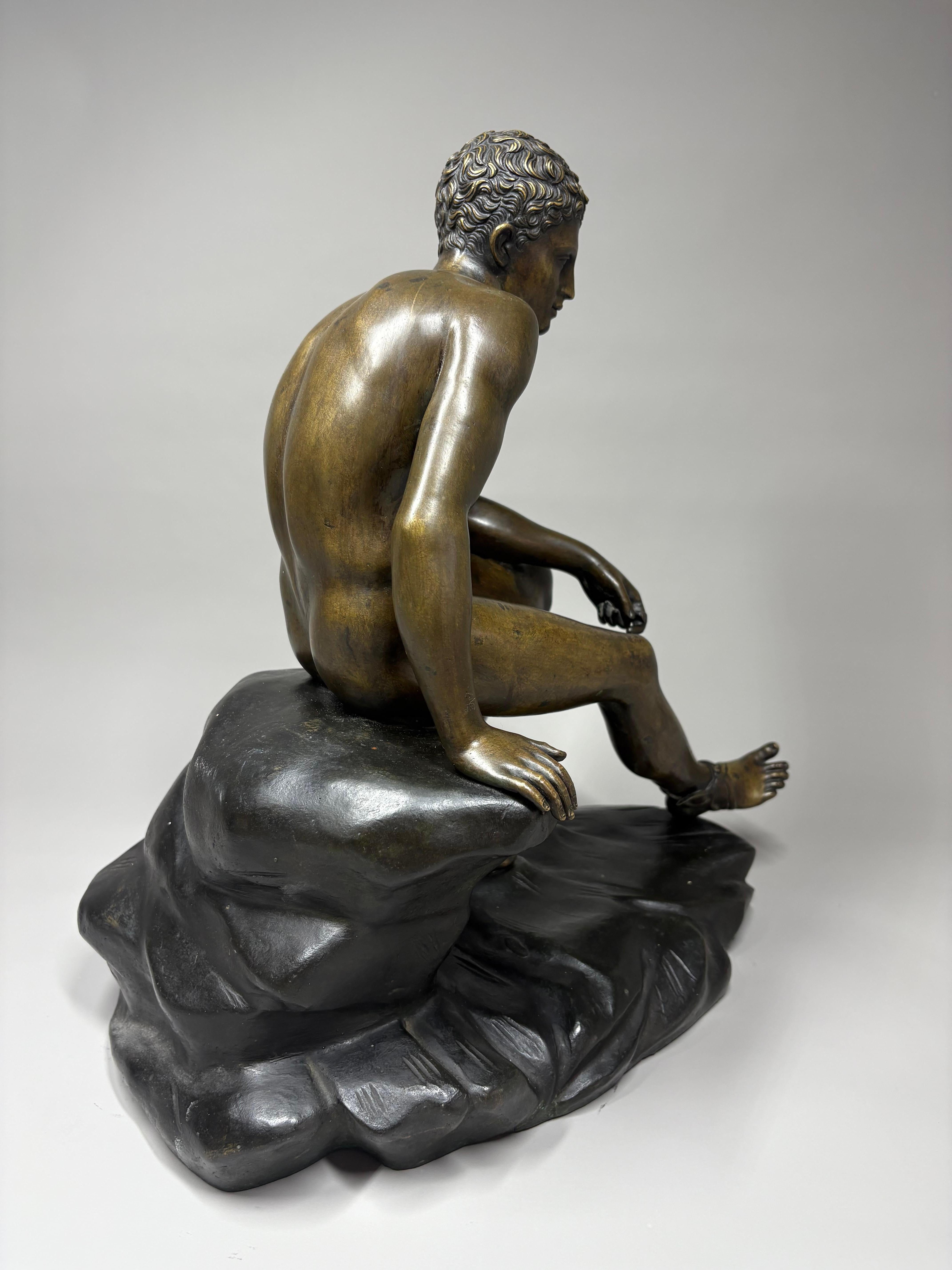 Figura in bronzo Grand Tour di Hermes seduto secondo l'Antico in vendita 1