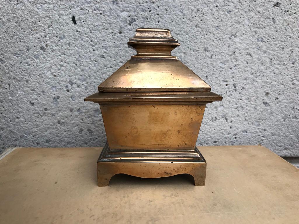 Unusual 19th century Italian Grand Tour bronze box in the form of a sarcophagus, circa 1880. Nice form, handsome desk-top accessory, great addition to any box collection.
5.5 inches high 4.5 wide 3.5 deep