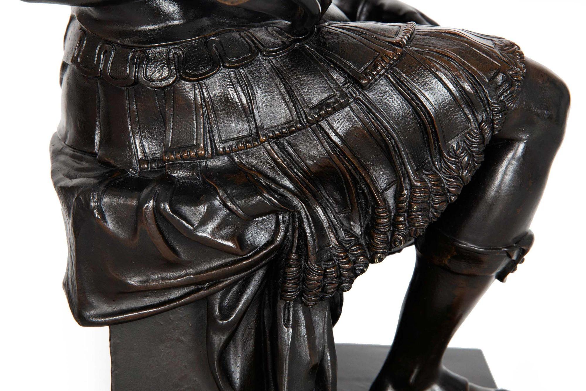 Grand Tour Bronze Sculpture Giuliano de Medici after the Antique, 19th century For Sale 6