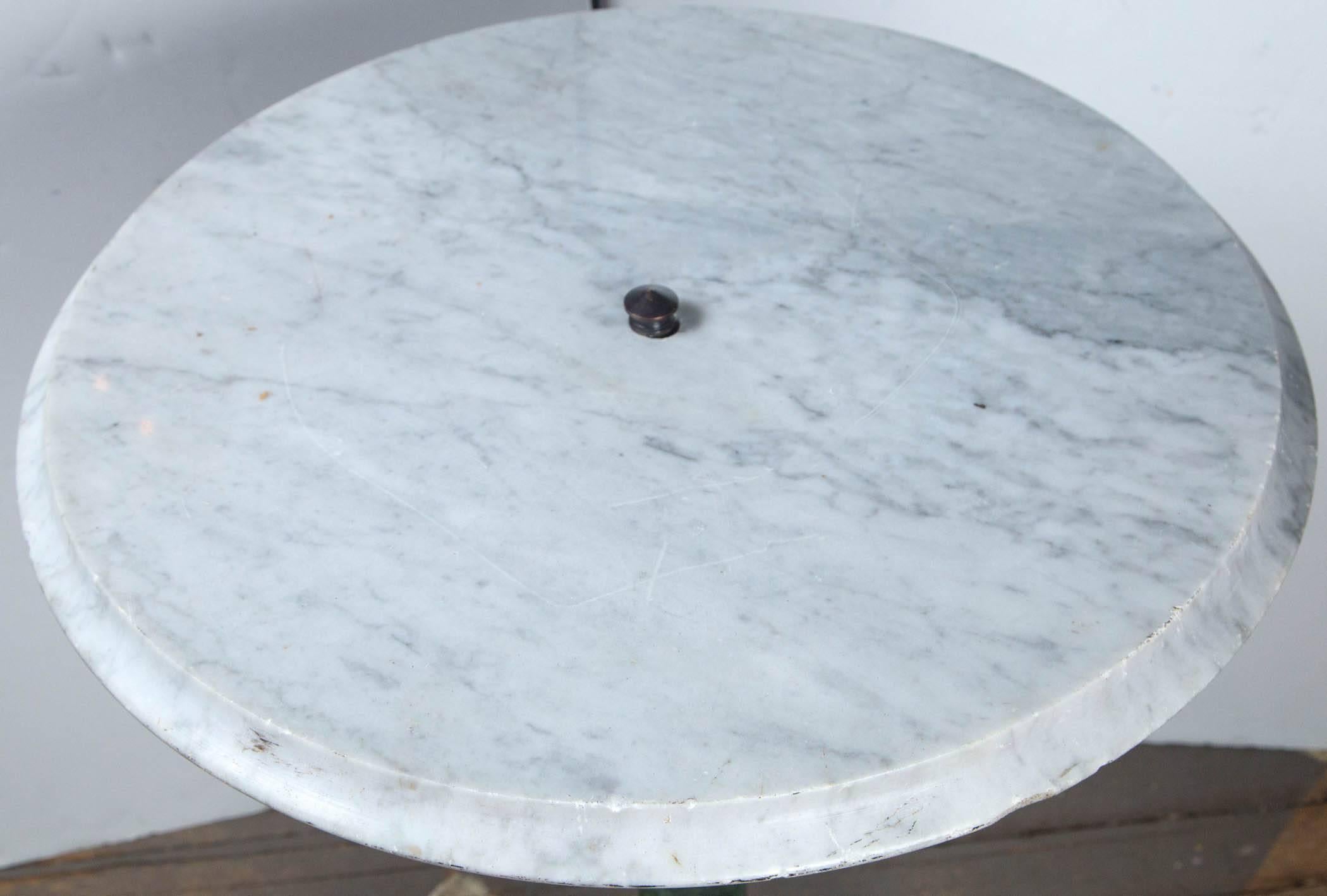 Grand Tour Bronze Table with White Marble Top In Excellent Condition For Sale In Woodbury, CT