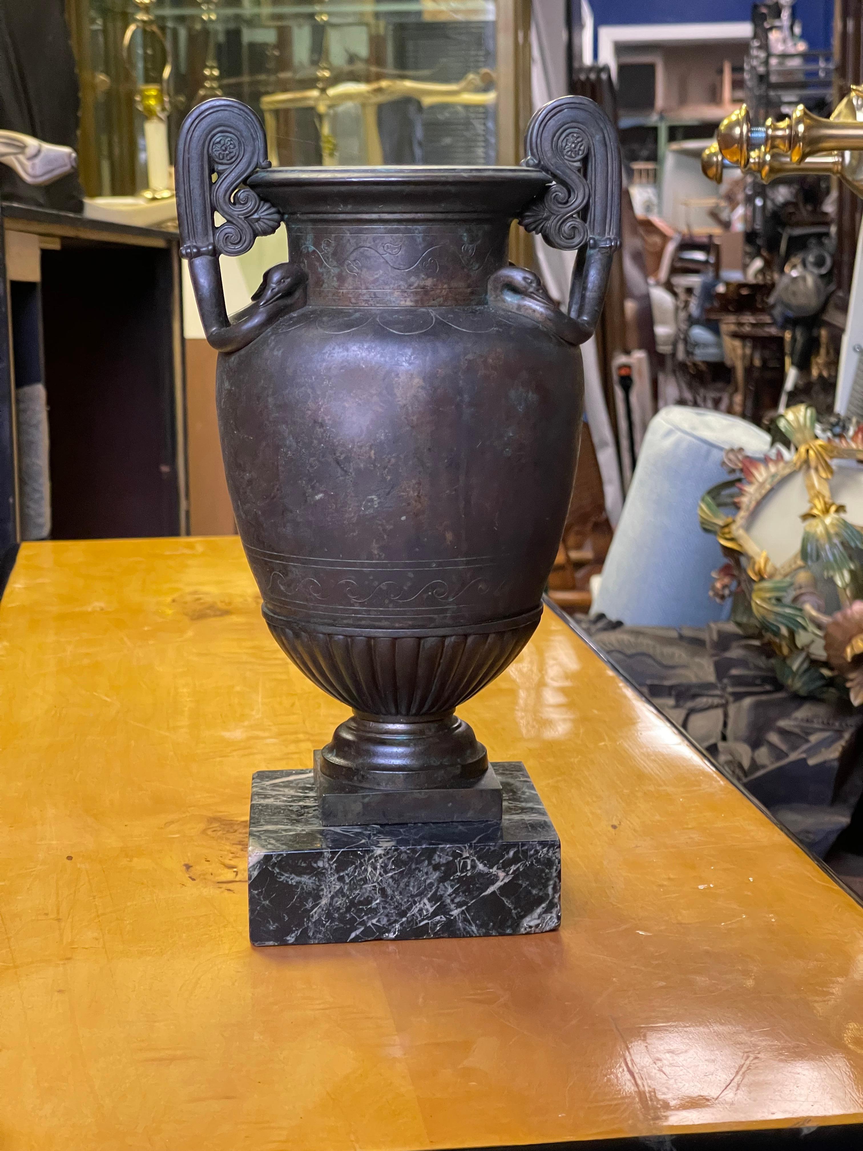 Grand Tour Bronze Volute Krater / Vase / Urn by Benedetto Boschetti , C. 1840 In Good Condition For Sale In Kennesaw, GA