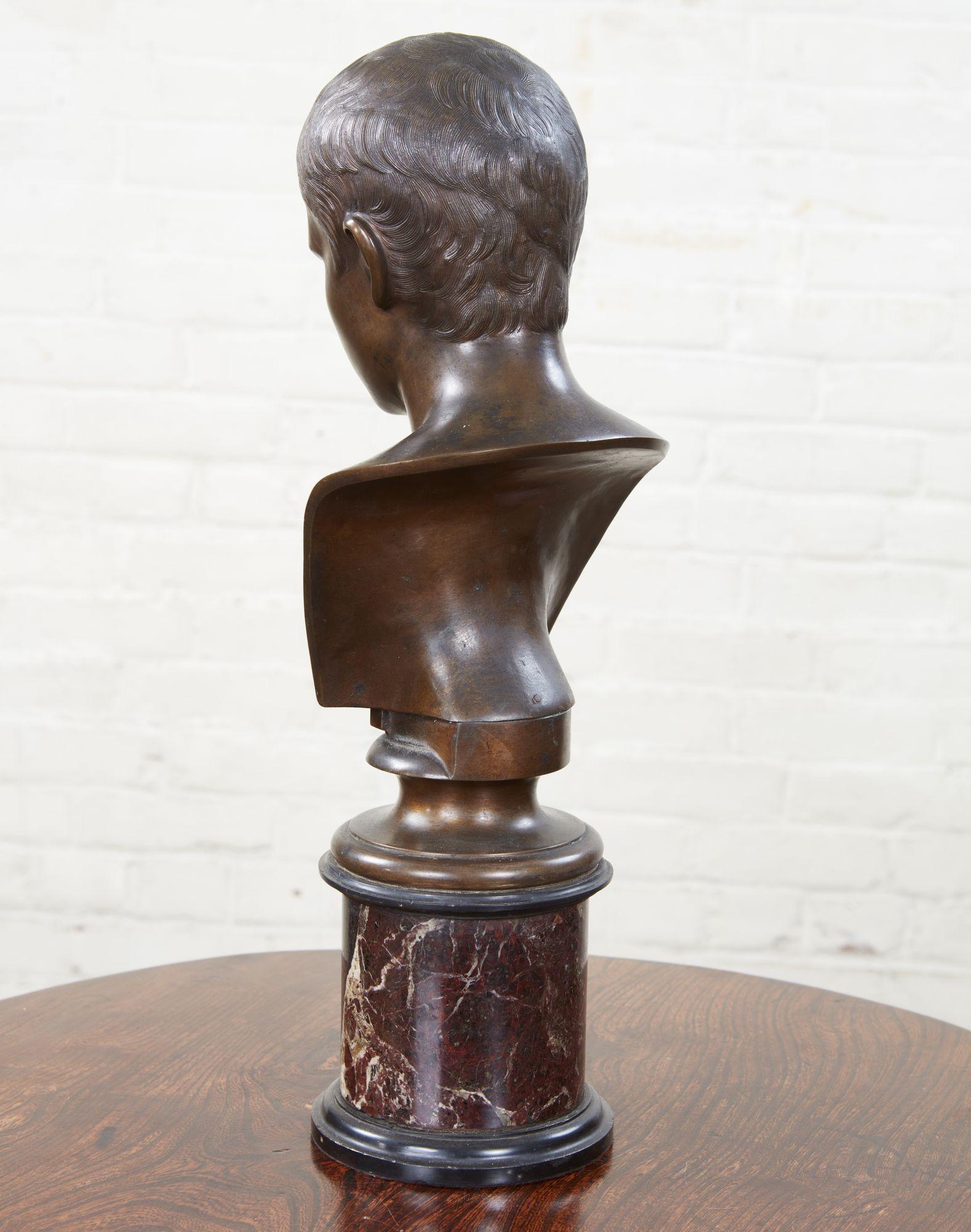 Grand Tour Bust of Augustus In Good Condition For Sale In Greenwich, CT