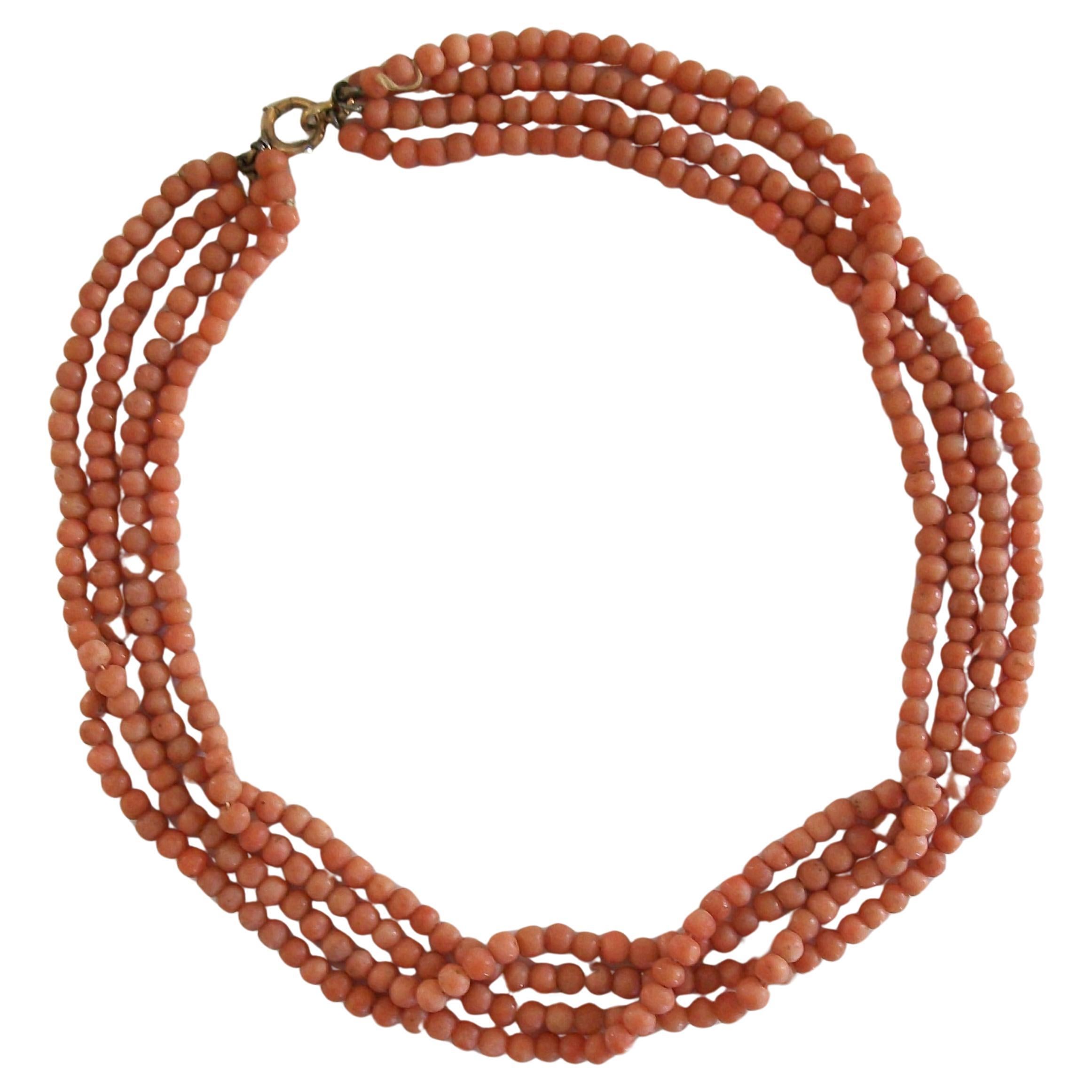 Collar infantil de 4 vueltas de cuentas de coral salmón - Italia - Circa 1880