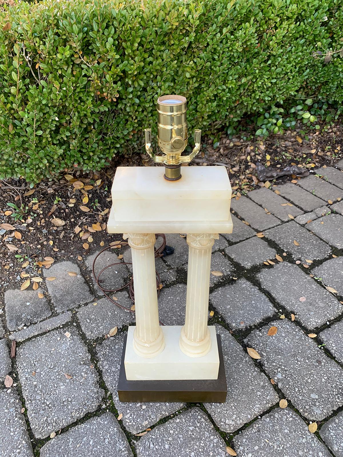 Grand Tour Column Marble Lamp with Marble Finial, circa 1930s For Sale 8