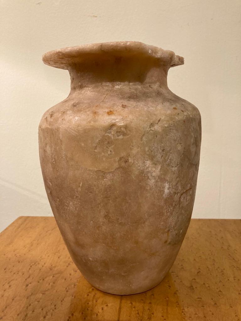 Grand Tour Ancient Egyptian Style Alabaster Storage Jar In Good Condition For Sale In Stamford, CT