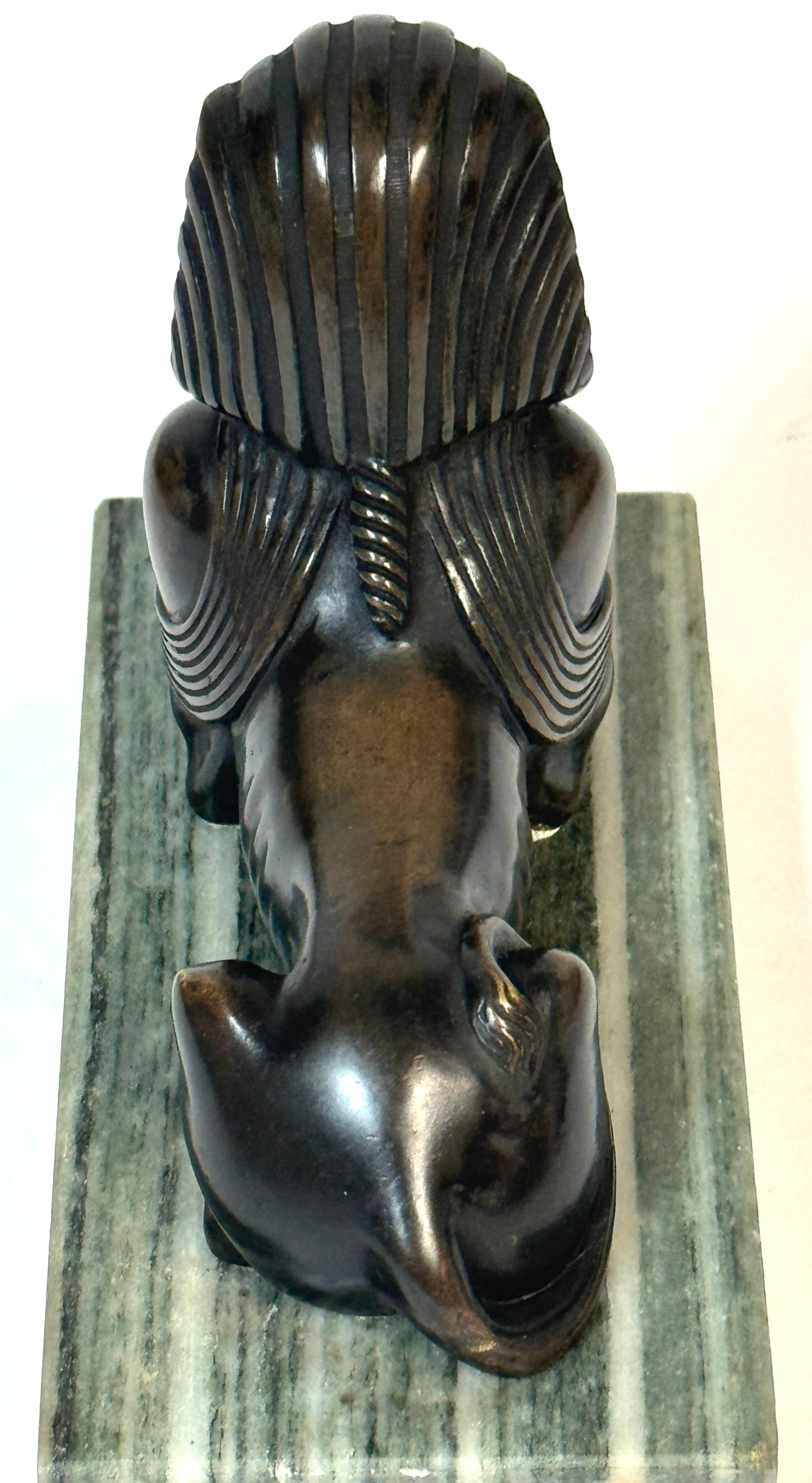 Grand Tour Französisches Bronze-Modell der Sphinx auf Verde Antico Marmorsockel, um 1880 im Angebot 5