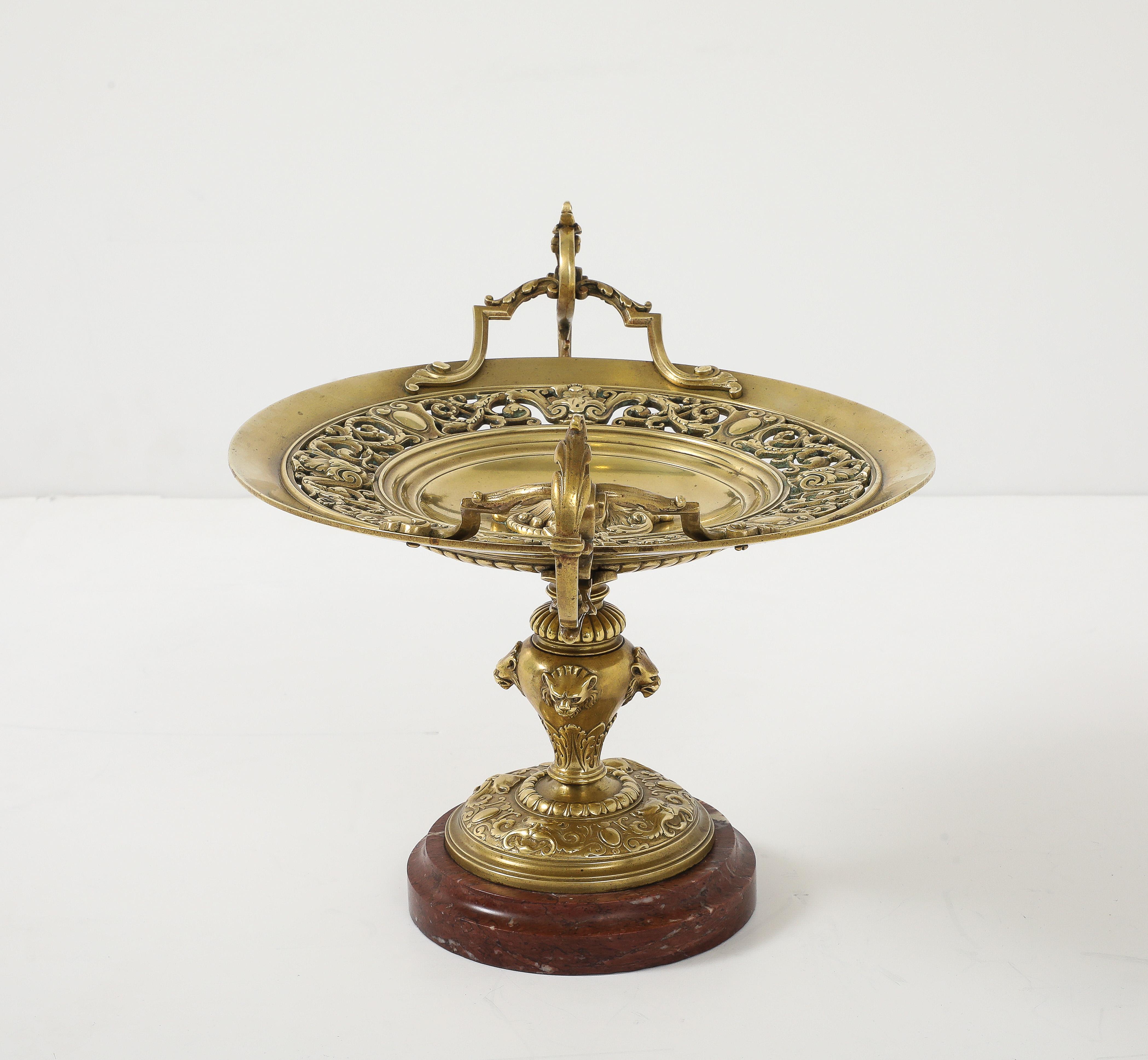 Grand Tour  Tazza in bronzo francese con base in marmo rosa in vendita 1
