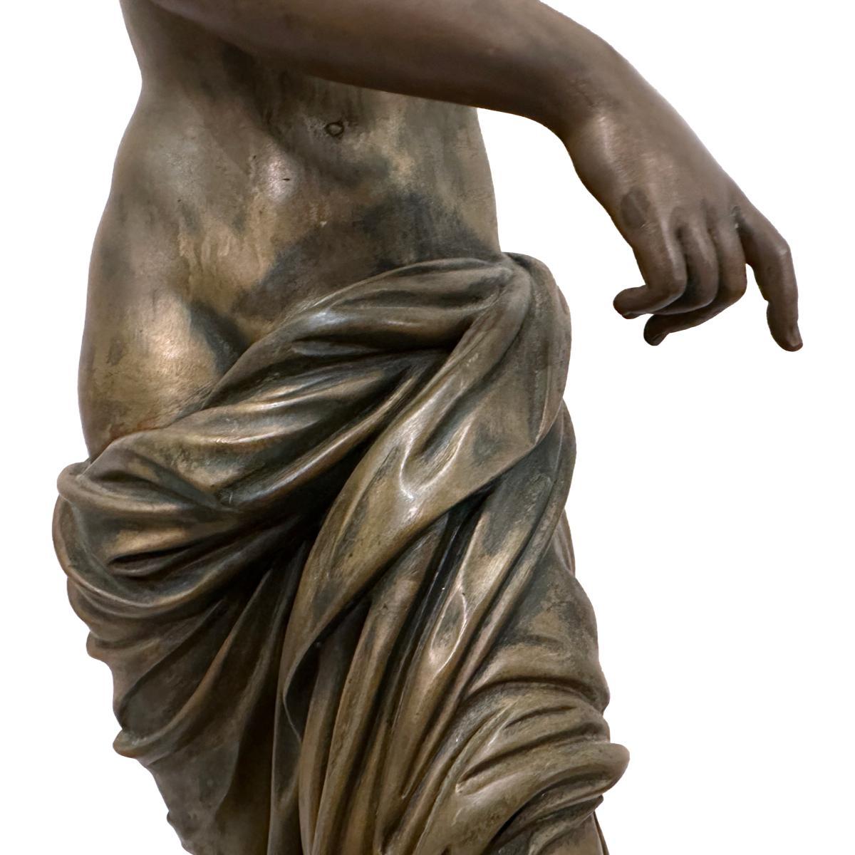 Statua della Dea del Grand Tour In condizioni buone in vendita a New York, NY