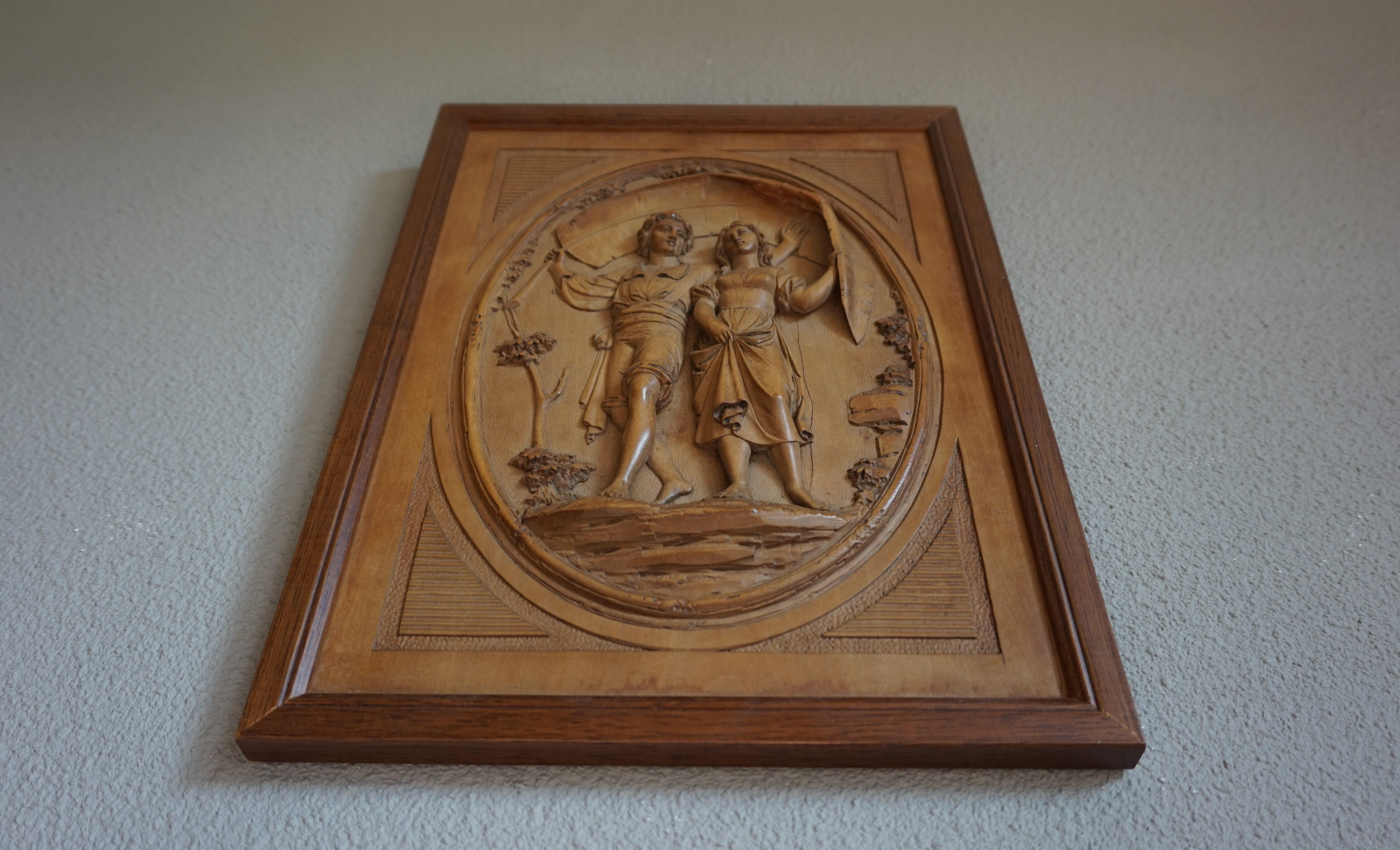 Grand Tour Hand Carved Boxwood Romantic Boy & Girl Under Palm Leaf Wall Plaque In Good Condition For Sale In Lisse, NL