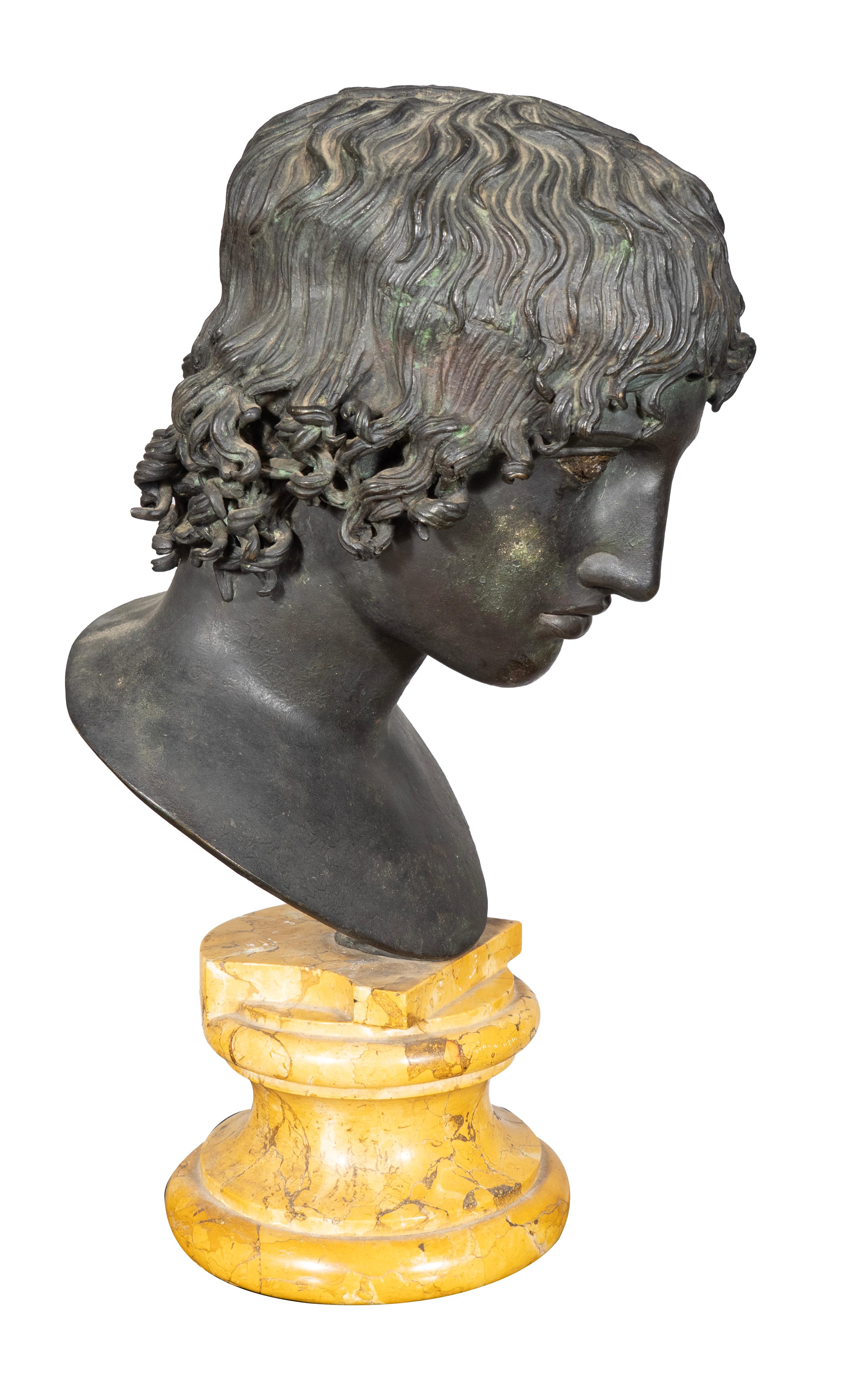 Gran Tour Italiano Busto De Bronce De Mellephebe en Bueno estado para la venta en Essex, MA