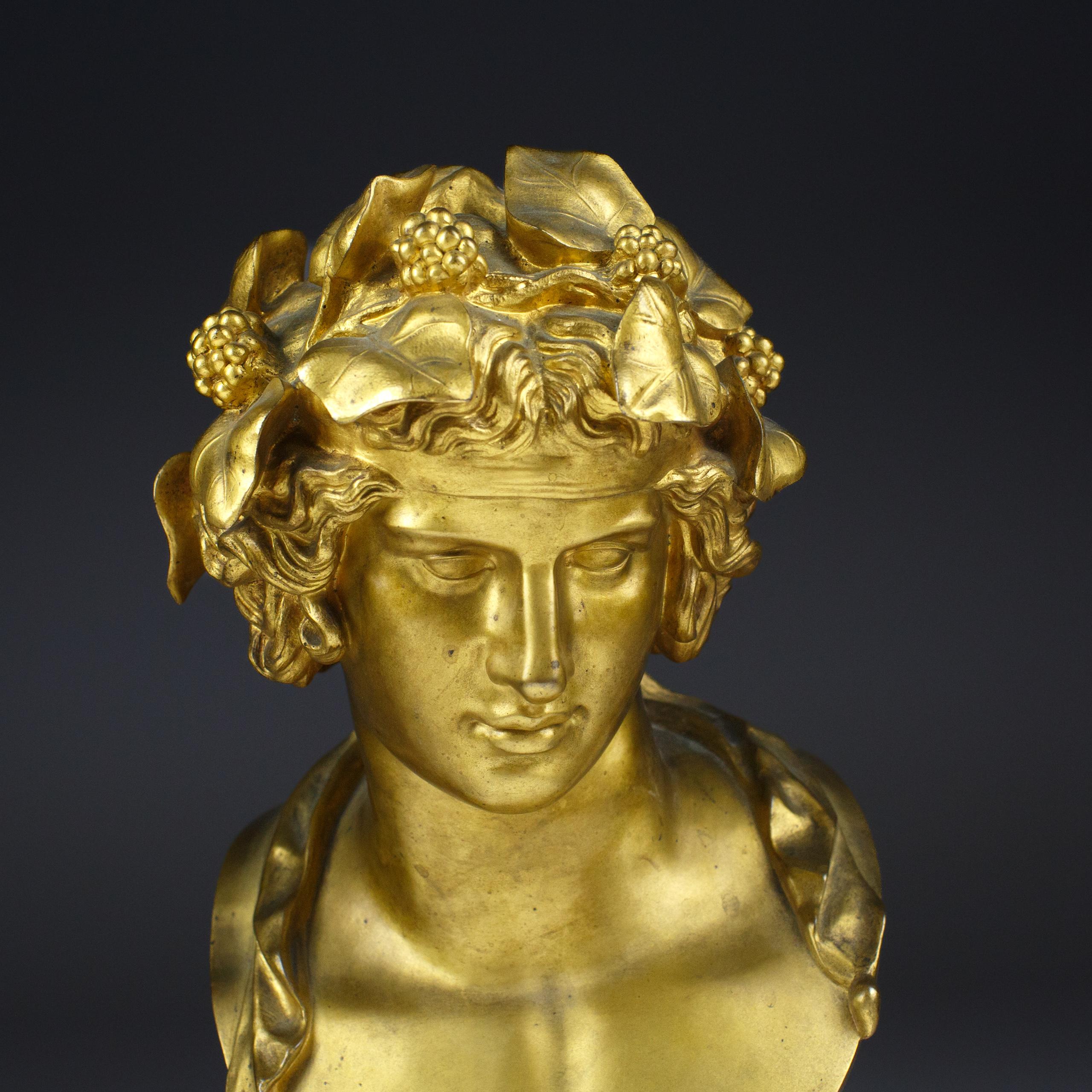 Busto in bronzo dorato Grand Tour di Antinoo come Dioniso In condizioni buone in vendita a Pease pottage, West Sussex