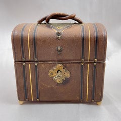 Juego de frascos de esencias de cristal con estuche de cuero Grand Tour