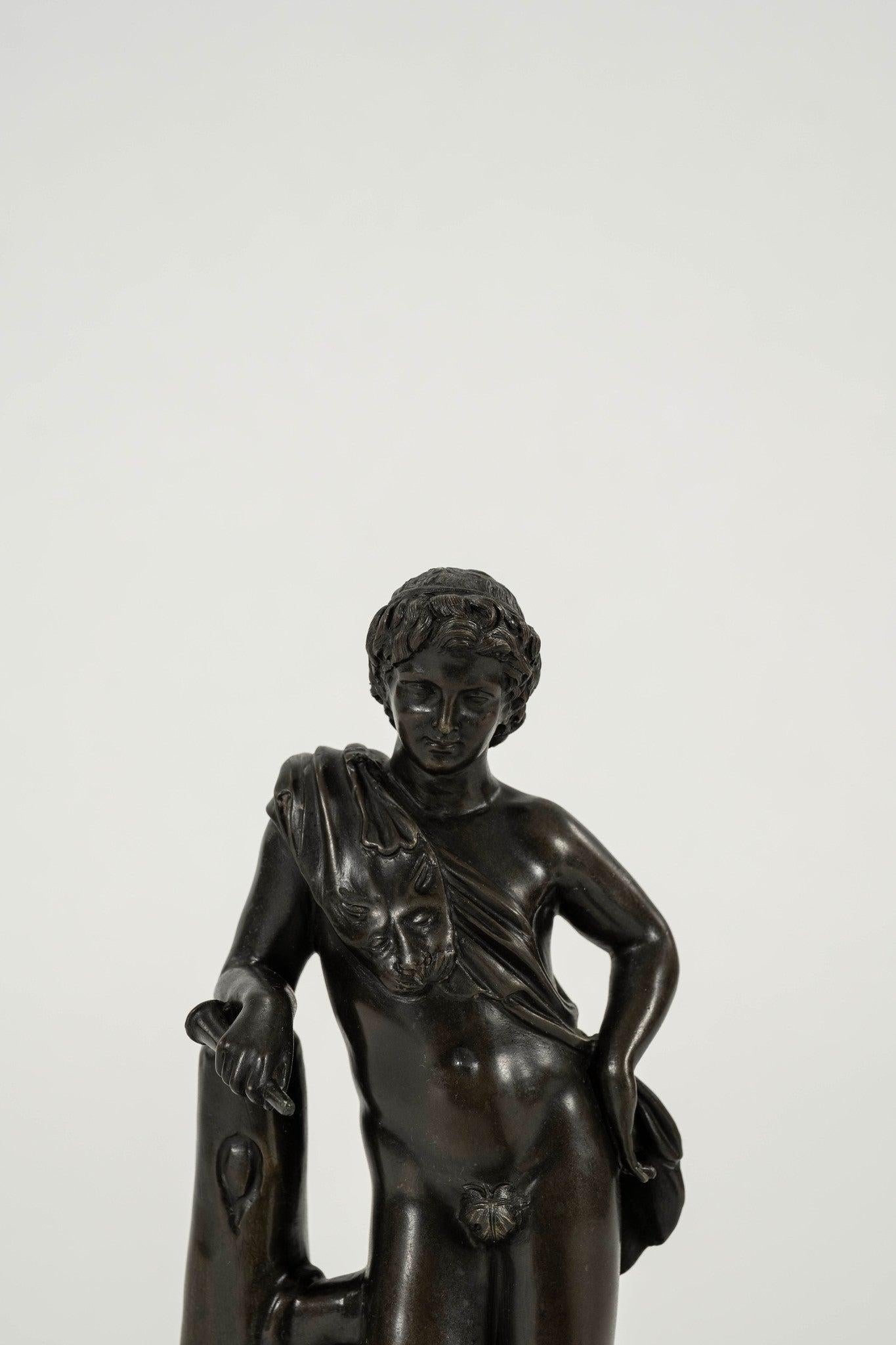 Sculpture en bronze Grand Tour Homme nu Bon état - En vente à Houston, TX