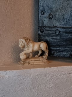 Grand Tour, Medici Lion Sculpture, Alabaster, Late 19th Century