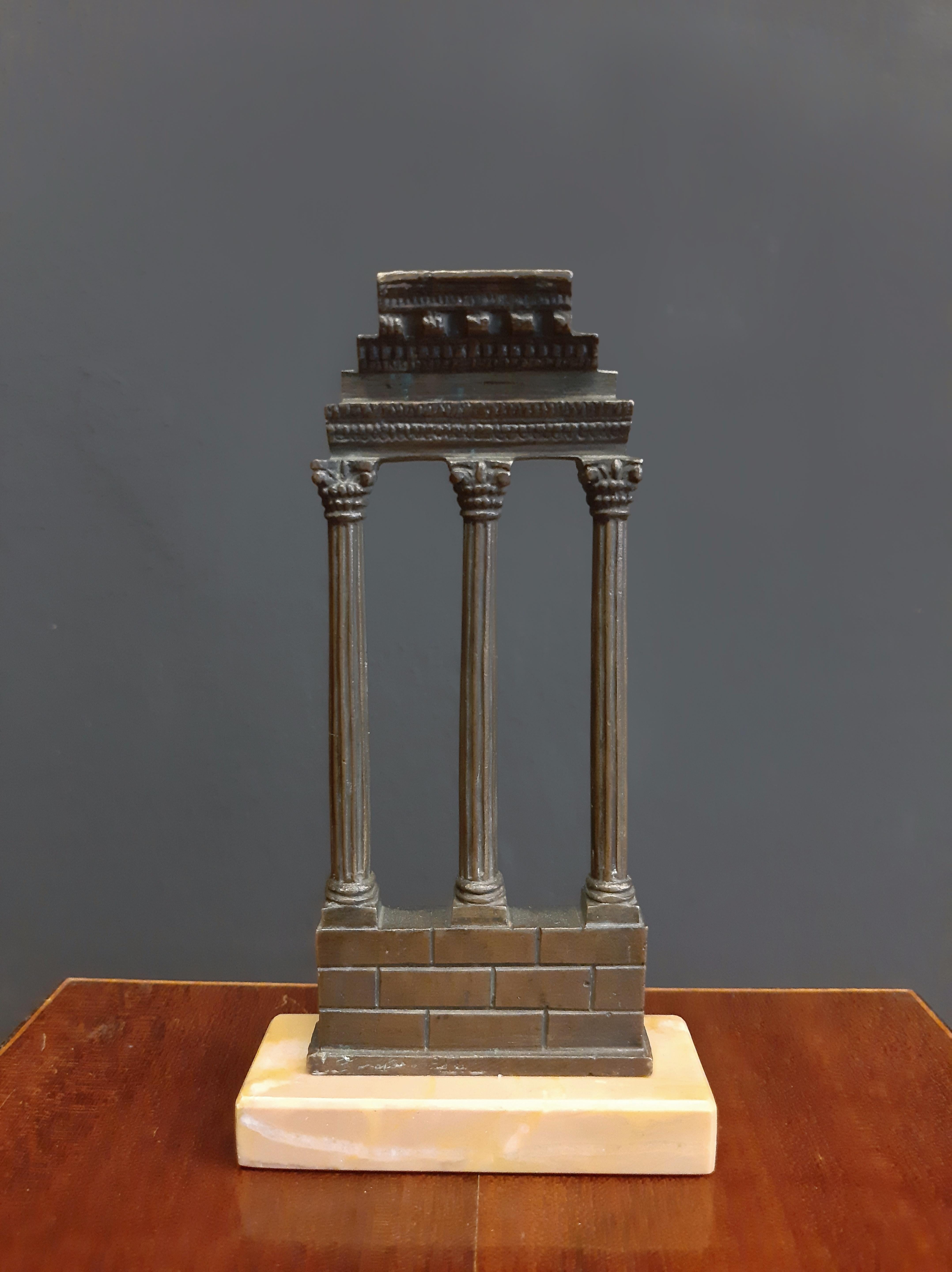 Grand Tour Model of the Temple of Castor and Pollux , Roman Forum (Italienisch) im Angebot