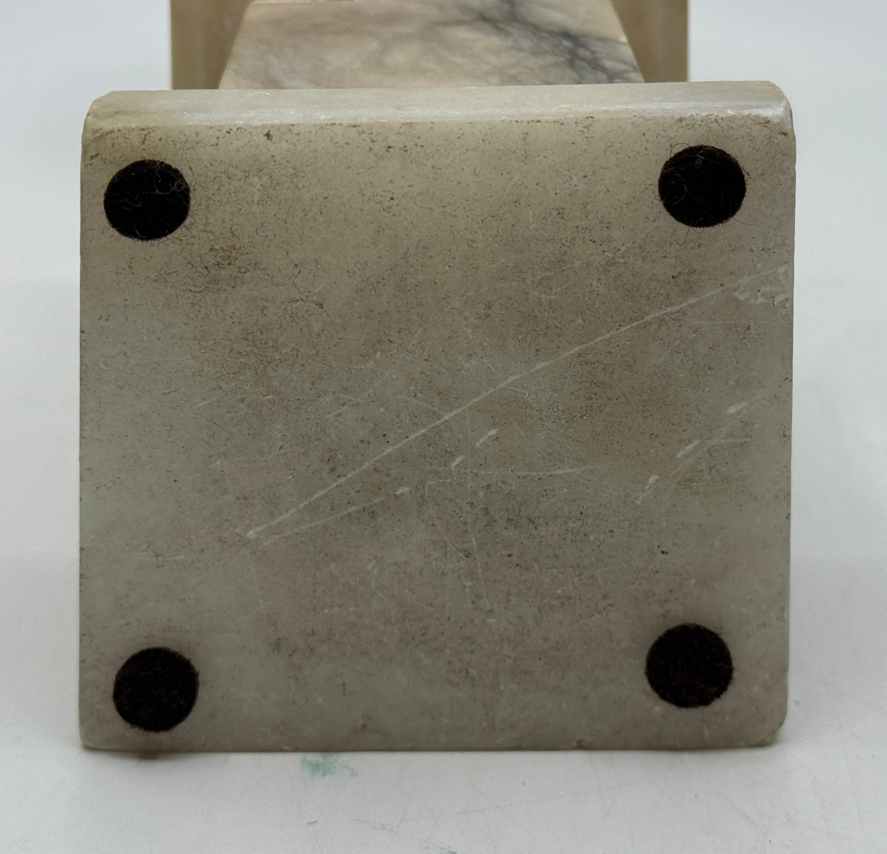 Grand Tour NeoClassical Alabaster Carved Urn in vendita 7