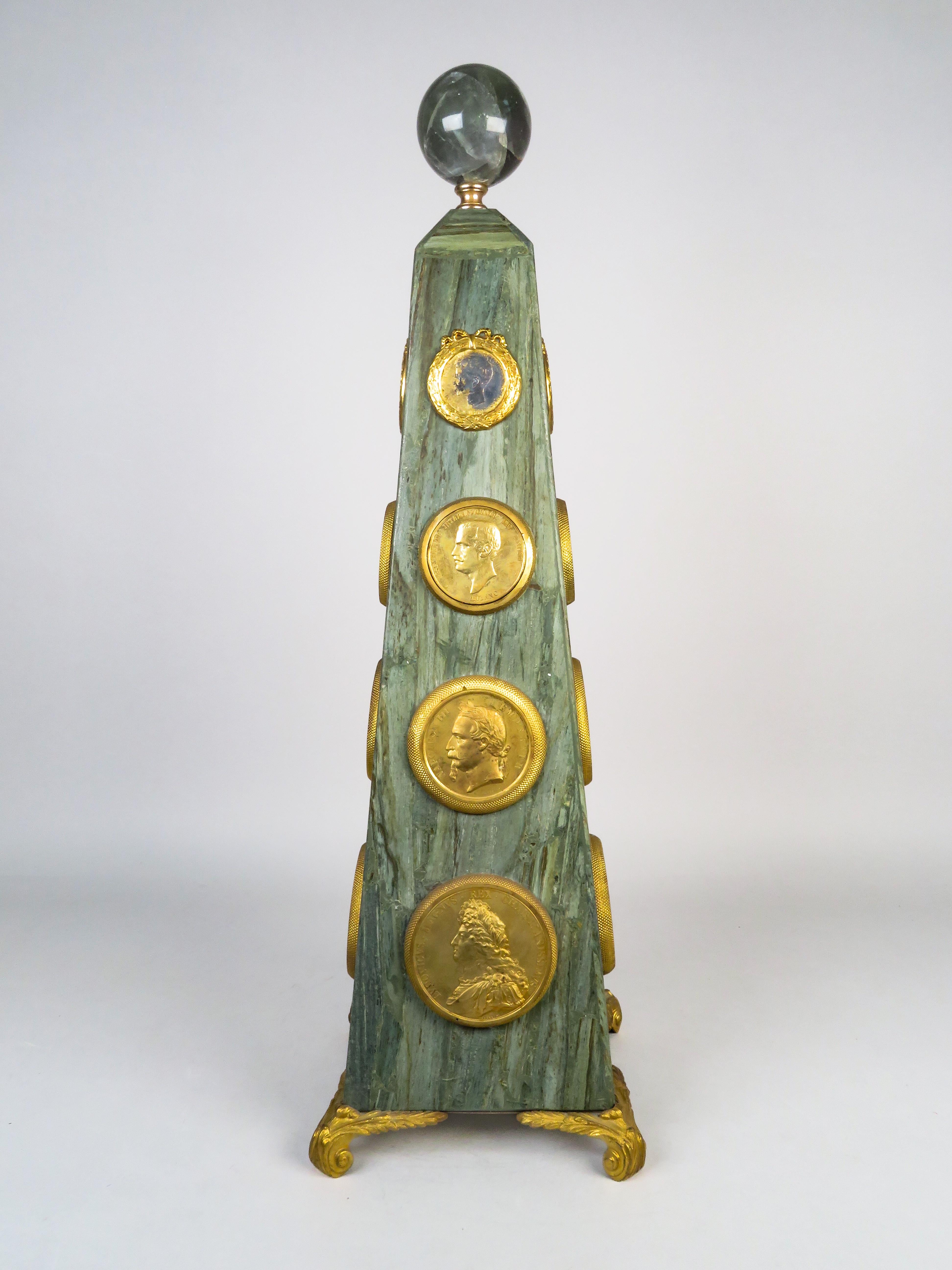 Grand Tour obelisk in marble and gilt bronze topped with a glass sphere For Sale 5