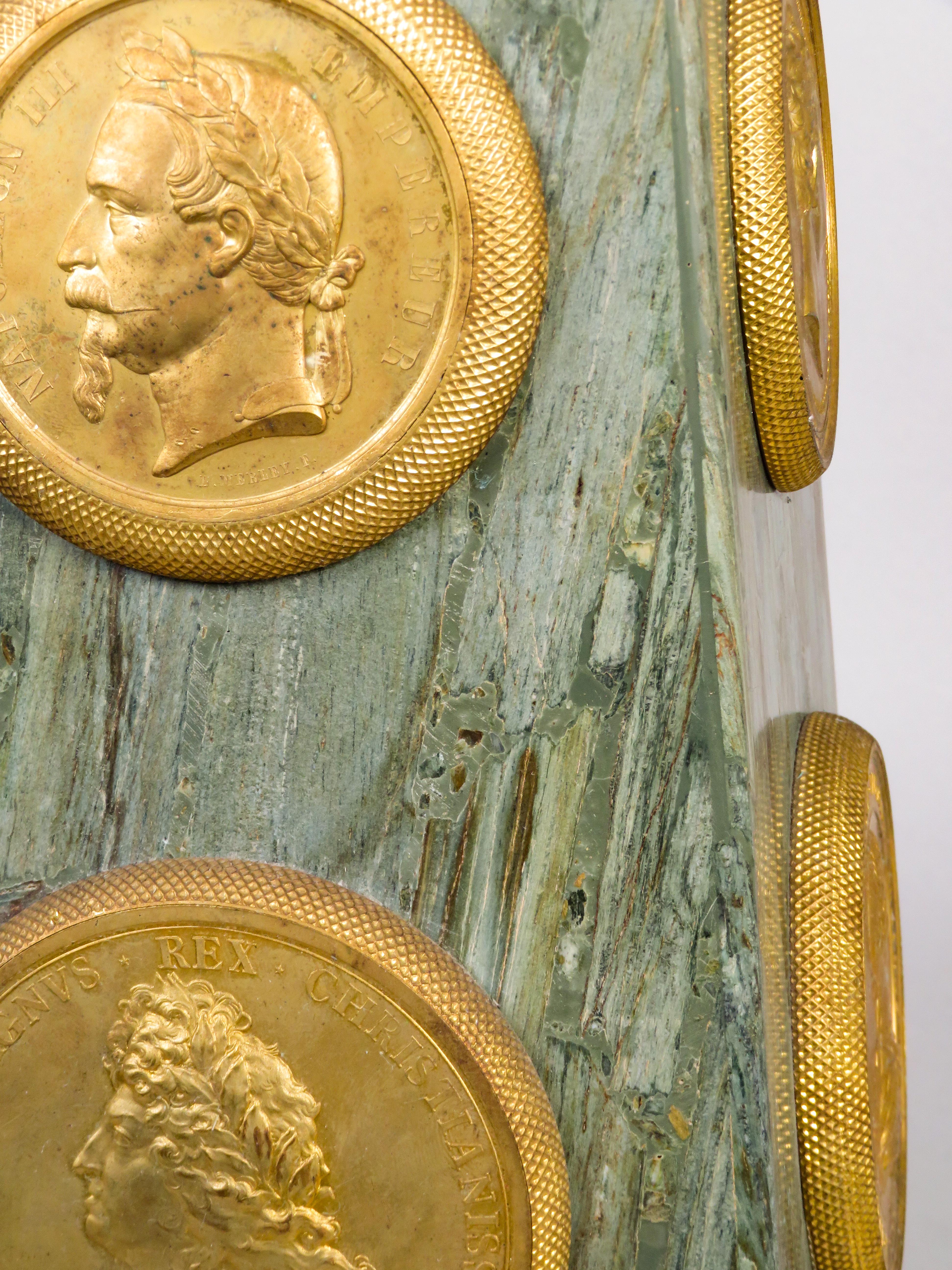 Grand Tour obelisk in marble and gilt bronze topped with a glass sphere For Sale 6
