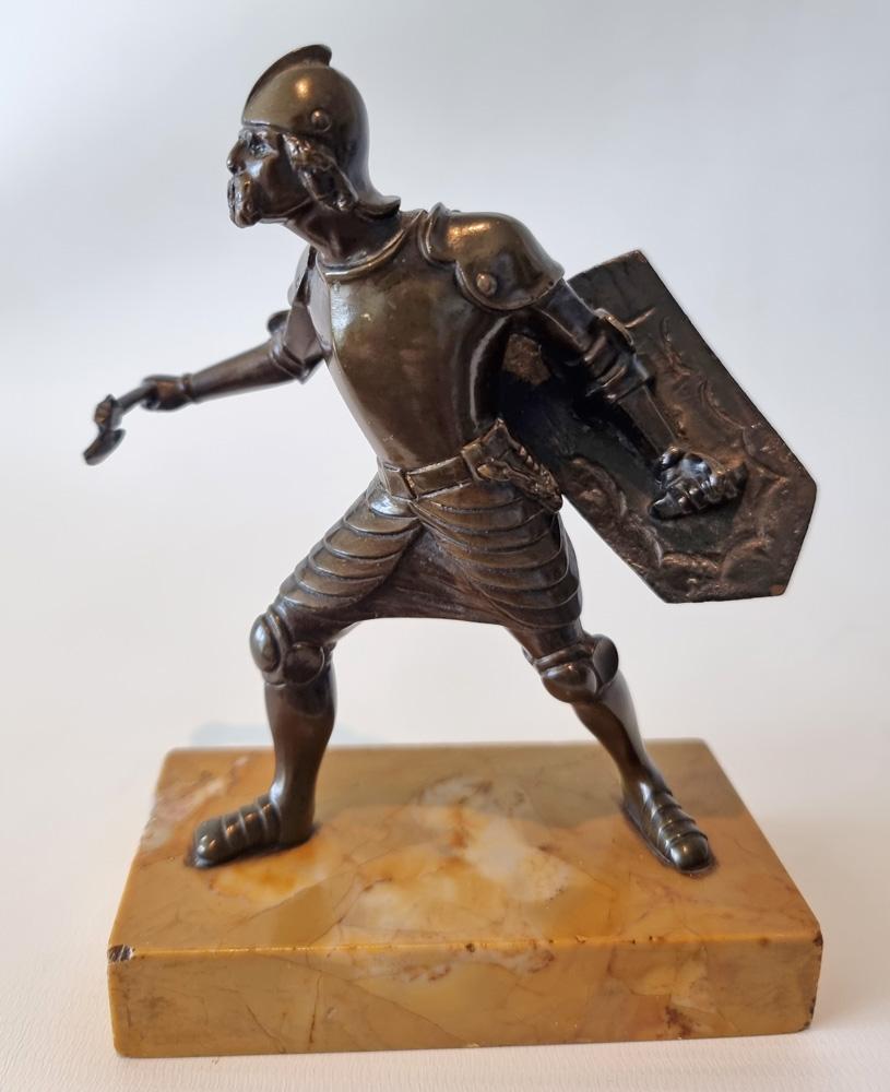 Grand Tour Pair of Bronze Warriors on Sienna Marble Bases In Good Condition For Sale In London, GB