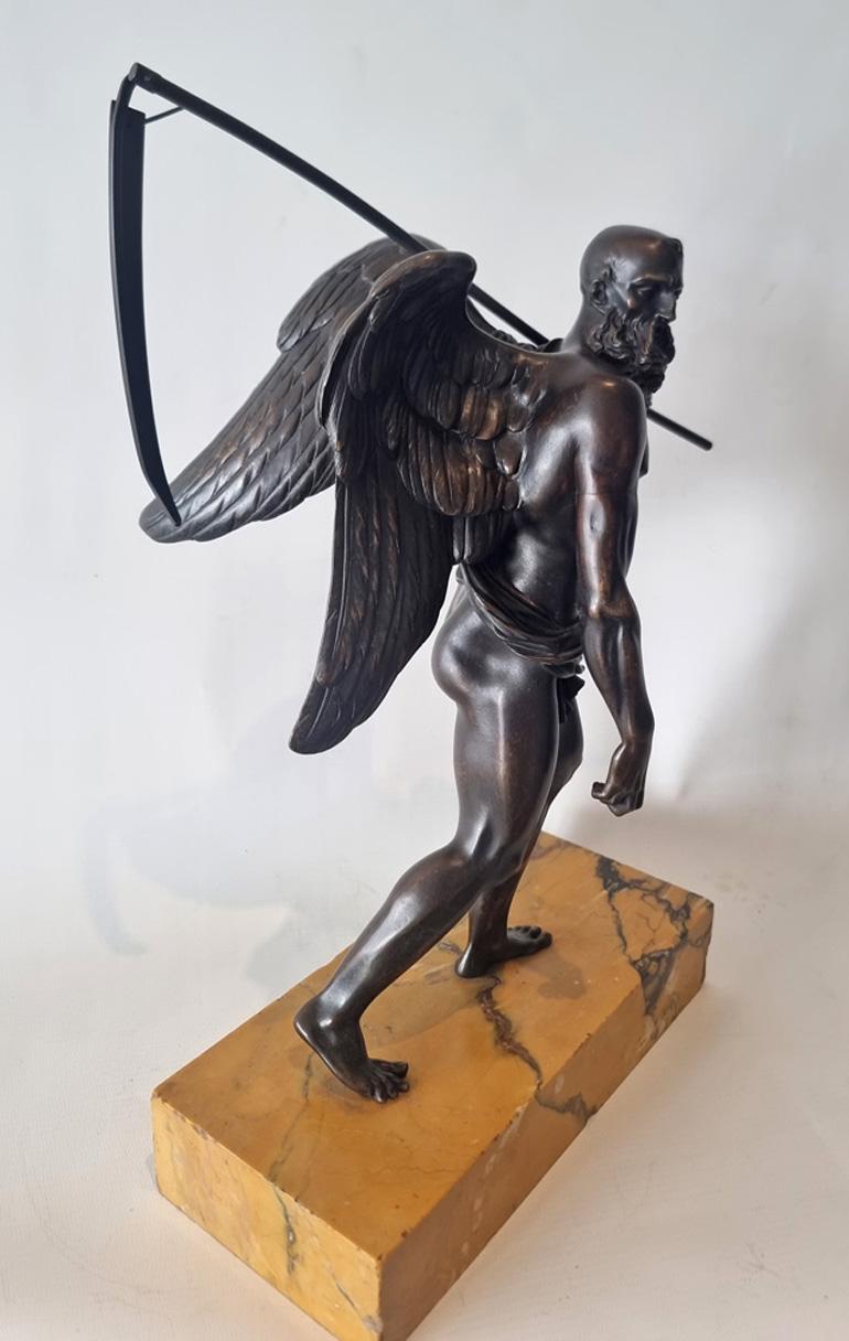 Patinato Grand tour Patinated bronze figure of Chronos, Father Time on Sienna marble base in vendita