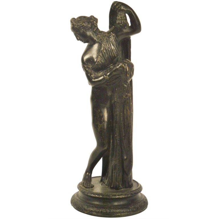 Grand Tour Souvenir Bronze "Venus Callipygian" after the Antique For Sale