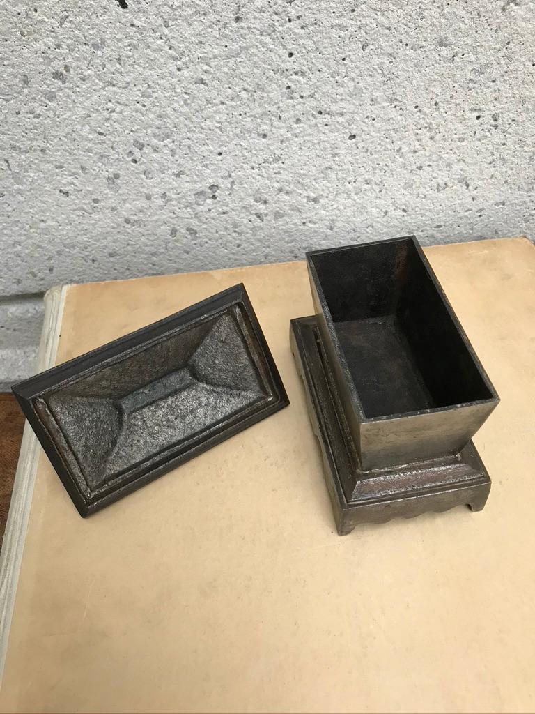 19th Century Italian Grand Tour Steel Lidded Sarcophagus Box For Sale 6