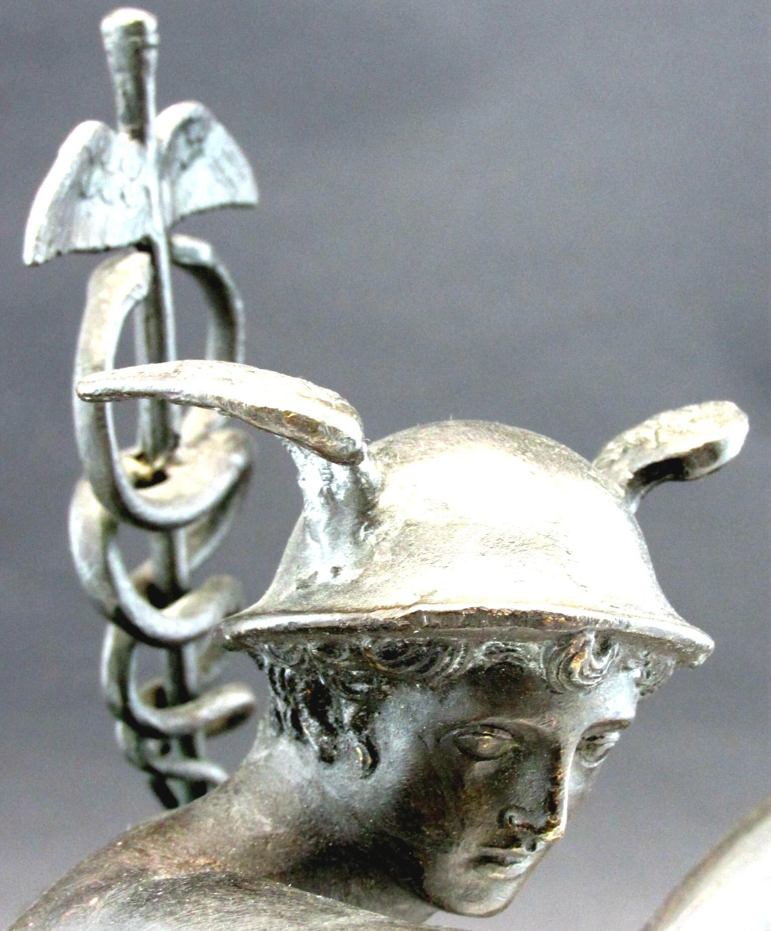 Bronze Belle lampe de table de style Grand Tour montée en bronze de Mercure, vers 1900 en vente