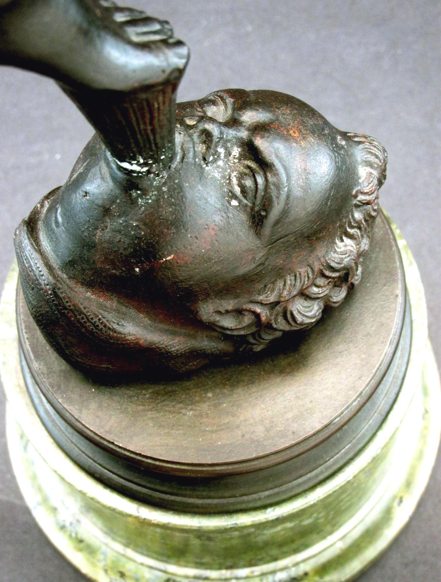 Belle lampe de table de style Grand Tour montée en bronze de Mercure, vers 1900 en vente 1