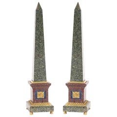 Obélisques en pierre dure montés sur bronze, style Grand Tour