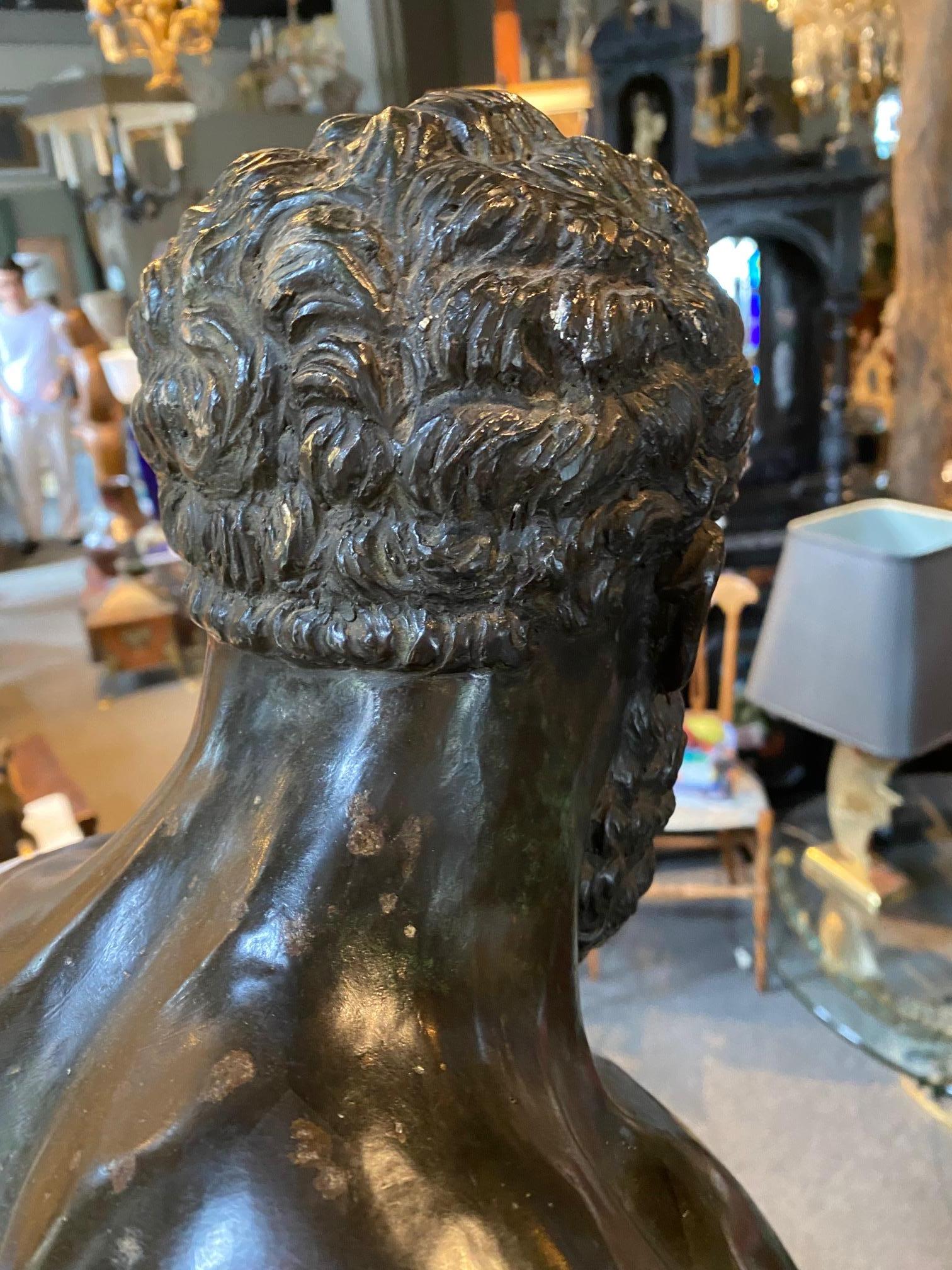 Grand modèle en bronze du Grand Tour  Farnese Hercule en vente 5
