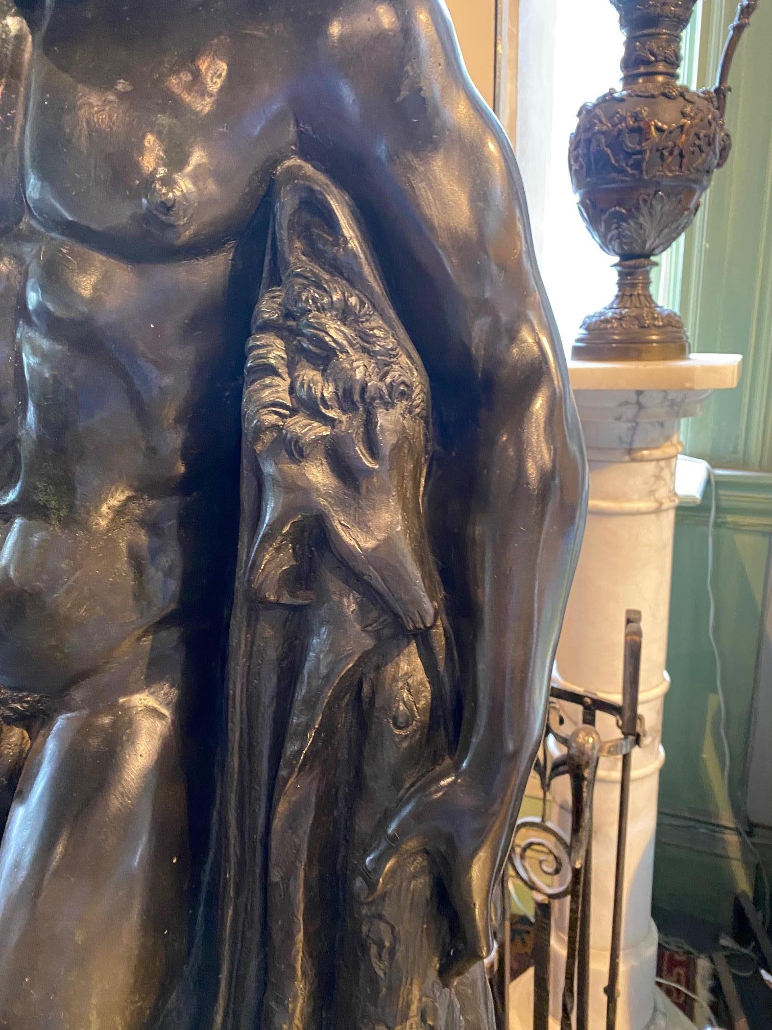 Milieu du XXe siècle Grand modèle en bronze du Grand Tour  Farnese Hercule en vente
