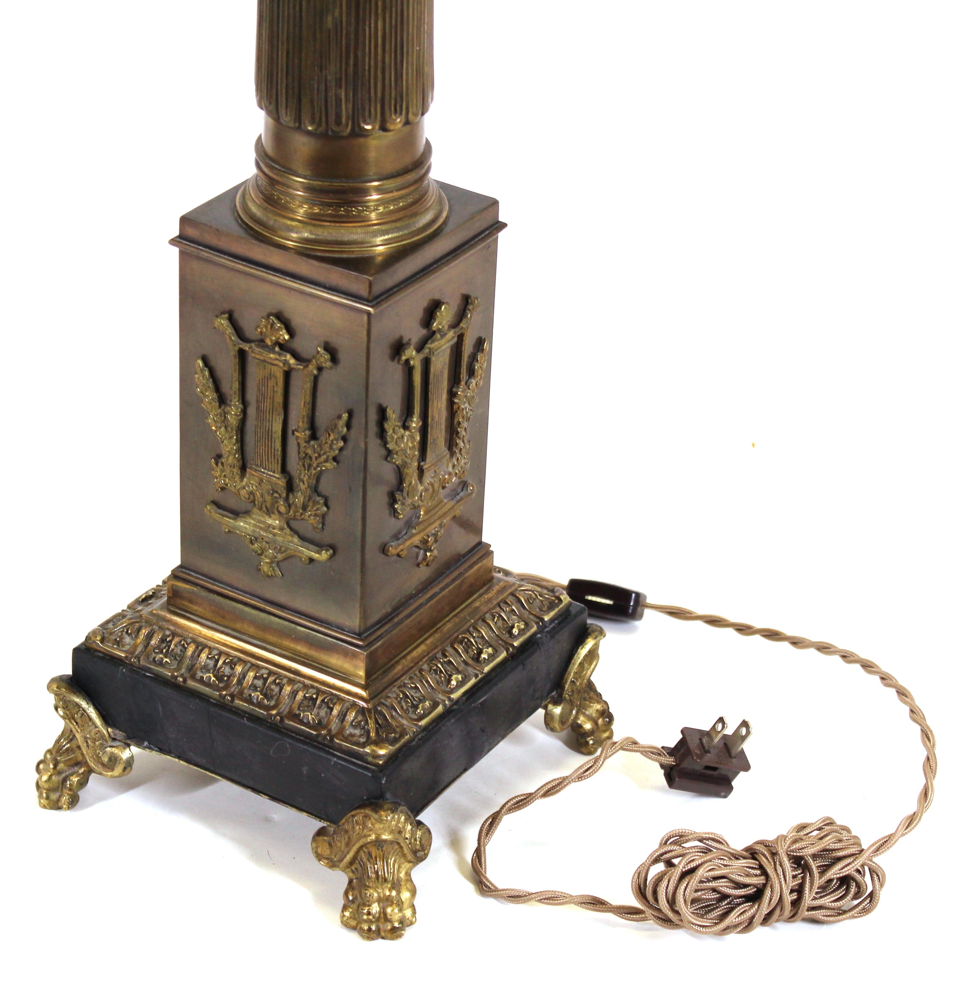 Lampe de table néolcassique en bronze de style Grand Tour en vente 1