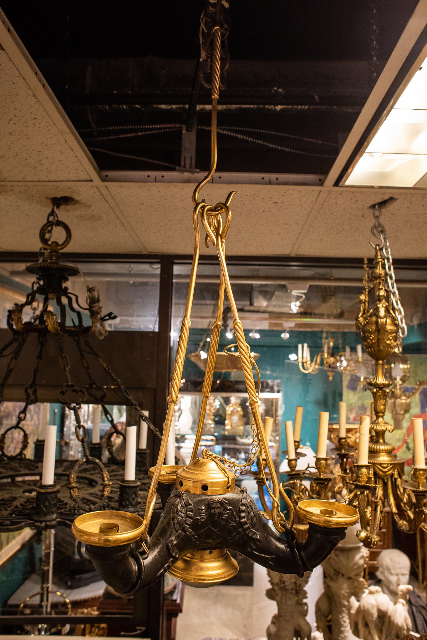 Grand Tour Style Two-Tone Bronze Chandelier In Good Condition For Sale In New York, NY